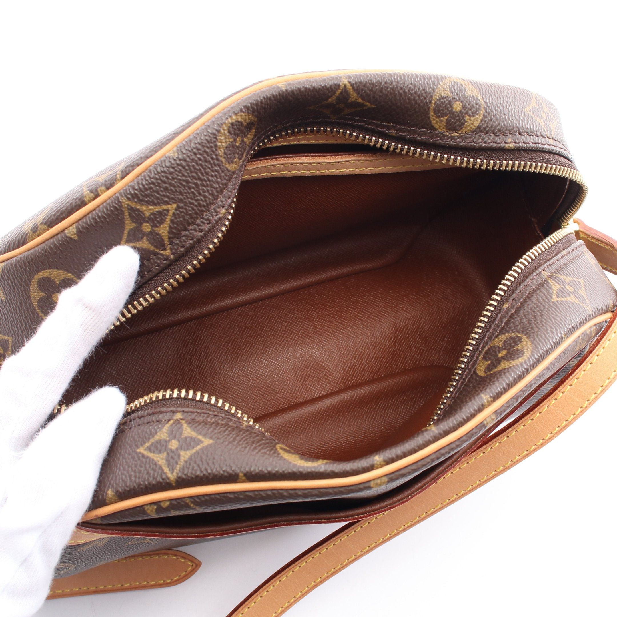 Louis Vuitton Louis Vuitton Blower Monogram Shoulder Bag Leather Brown Size ONE SIZE - 3 Thumbnail