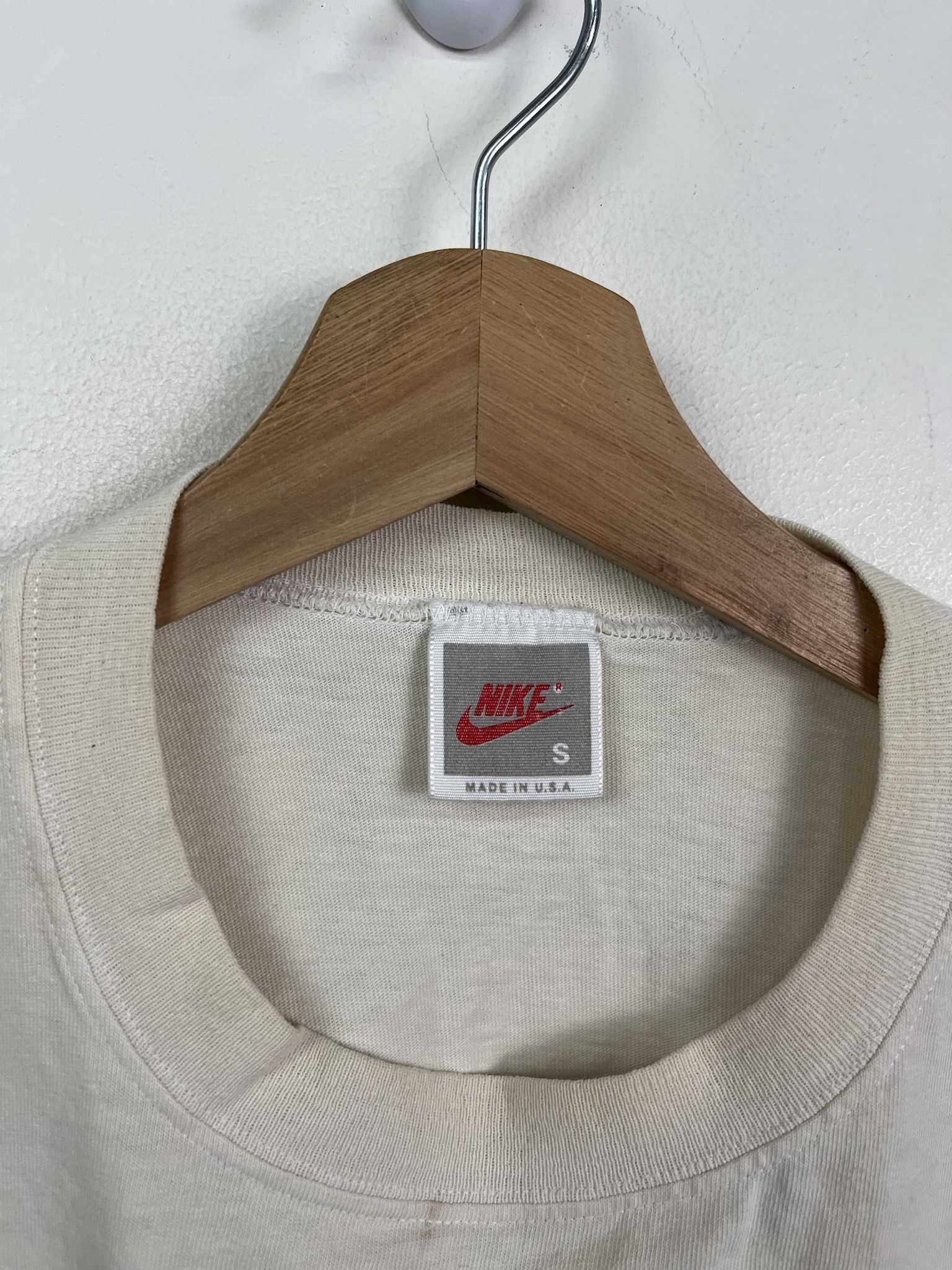 Nike Vintage 1990s Nike International Single Stitch Made in USA Crop Top Tee Shirt Size S Size US S / EU 44-46 / 1 - 2 Thumbnail
