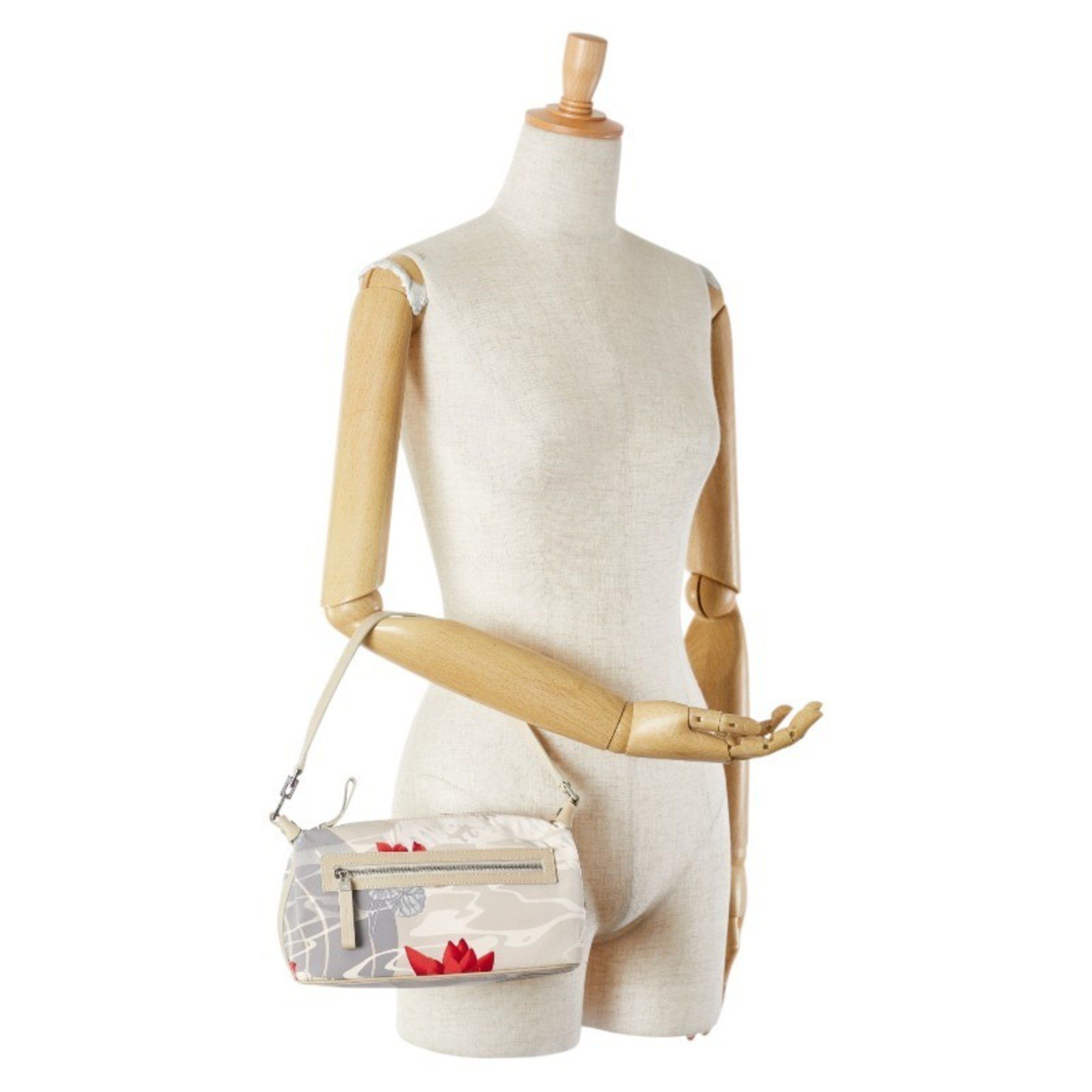 Salvatore Ferragamo Salvatore Ferragamo Gancini Flower Fish Handbag Bag AU-21 3912 White Nylon Leather Women's Size ONE SIZE - 8 Thumbnail