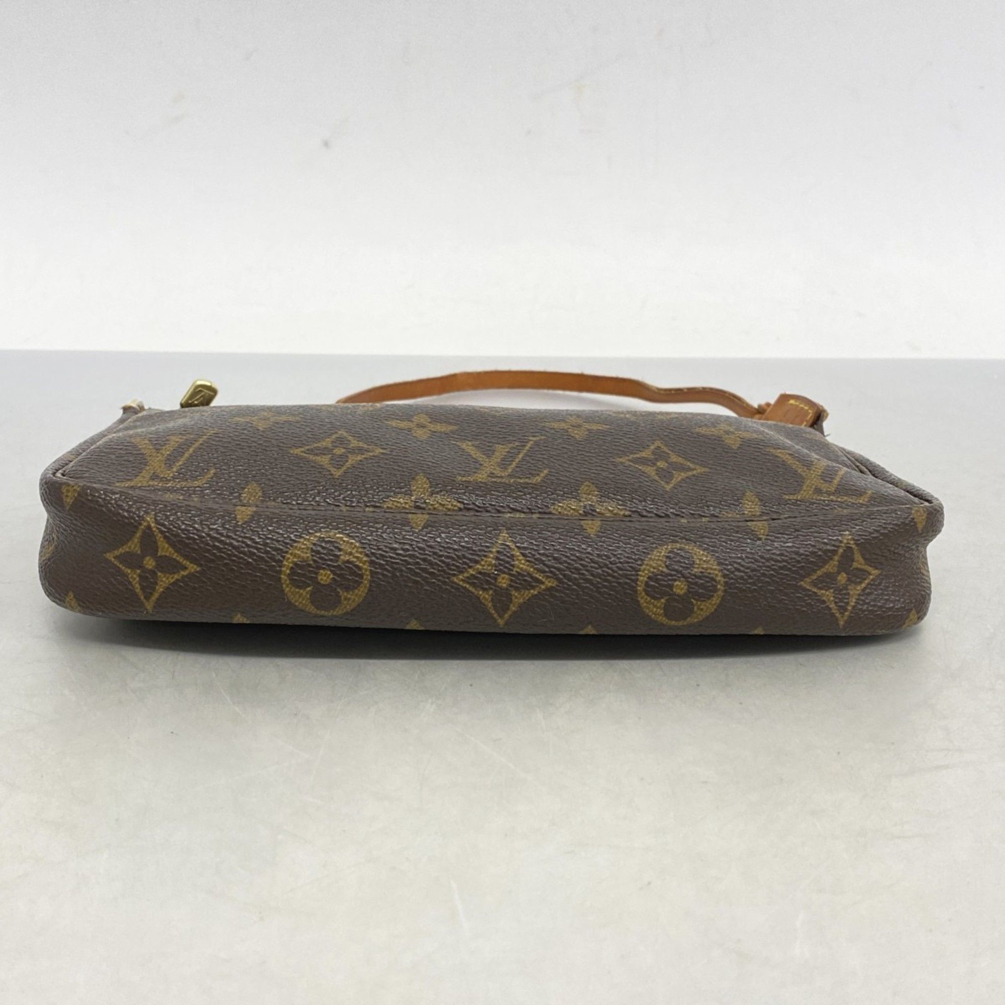 Louis Vuitton Louis Vuitton Pochette Accessoire clutch Size ONE SIZE - 6 Thumbnail