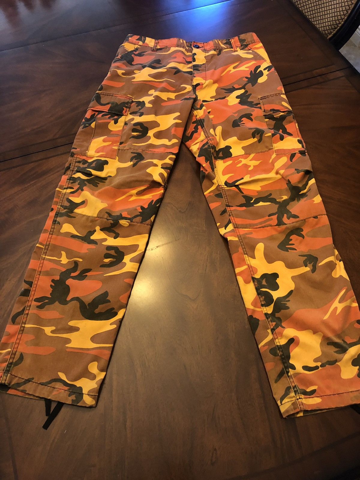 Vintage Vintage 90’s Orange Camouflage Cargo Pants Adjustable Size US 31 - 2 Thumbnail