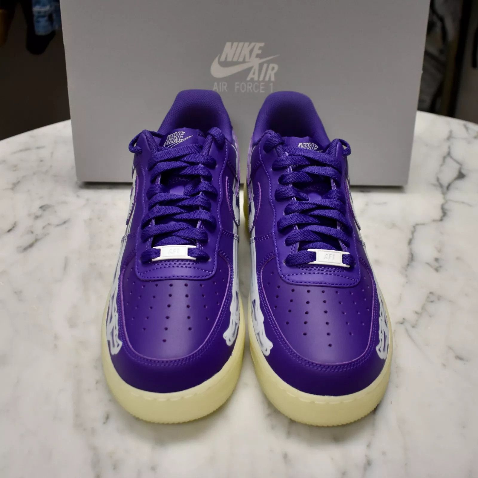 Nike Nike Air Force 1 QS Purple Skeleton Halloween 2021 Size US 9.5 / EU 42-43 - 5 Thumbnail