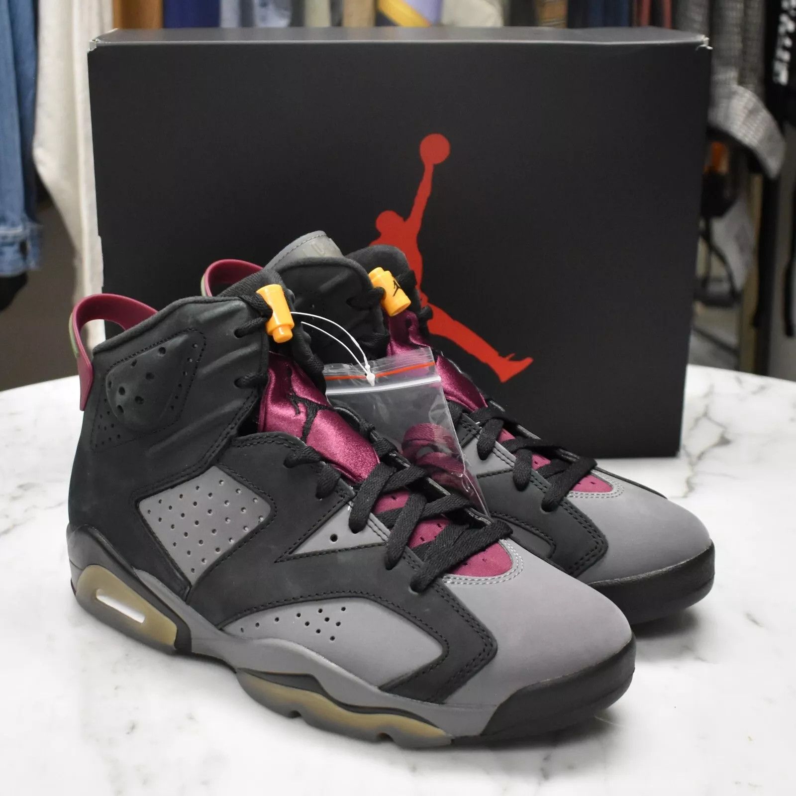 Jordan Brand × Nike Air Jordan 6 Retro Bordeaux Black Gray Sneakers 2021 Size US 9 / EU 42 - 4 Thumbnail