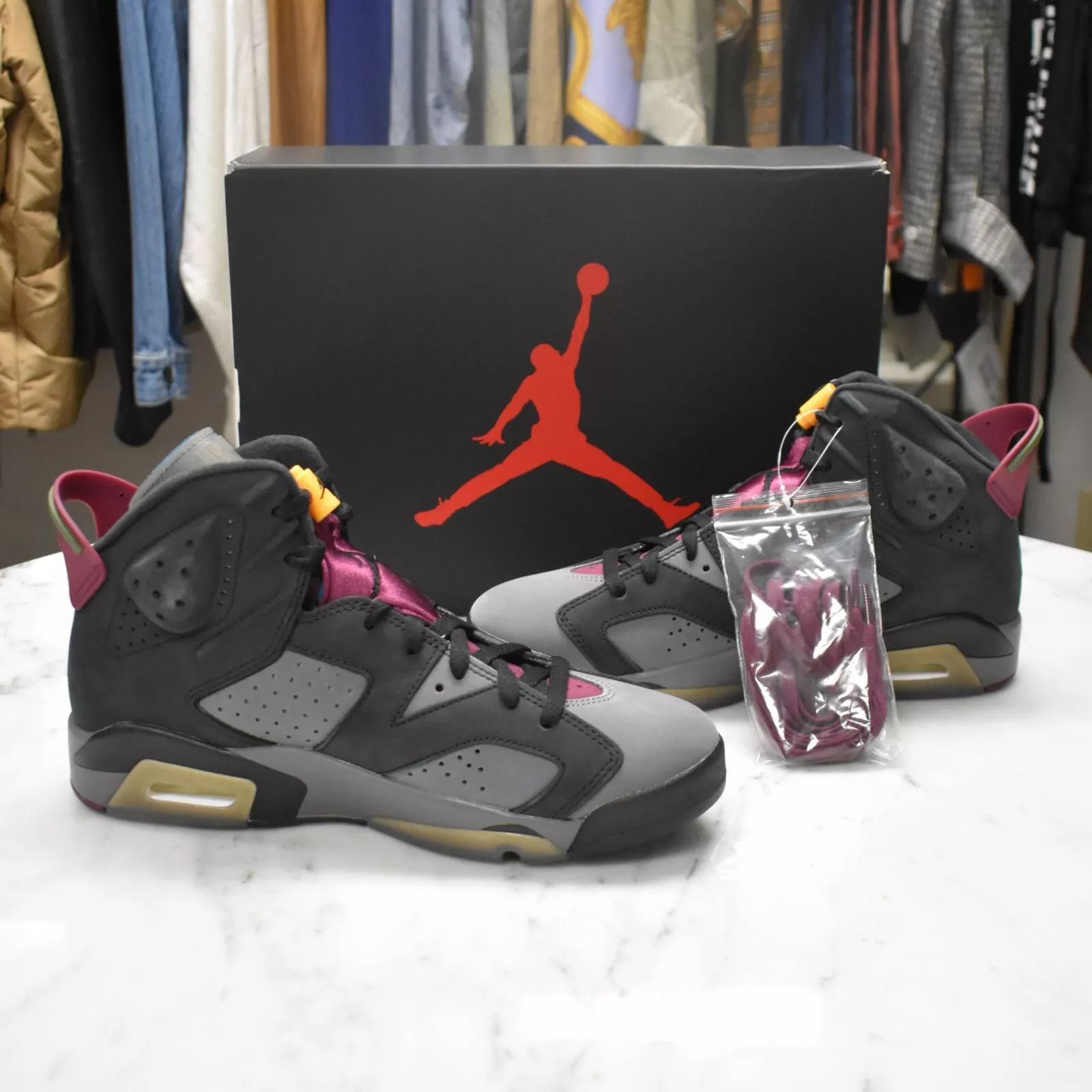 Jordan Brand × Nike Air Jordan 6 Retro Bordeaux Black Gray Sneakers 2021 Size US 9 / EU 42 - 3 Thumbnail