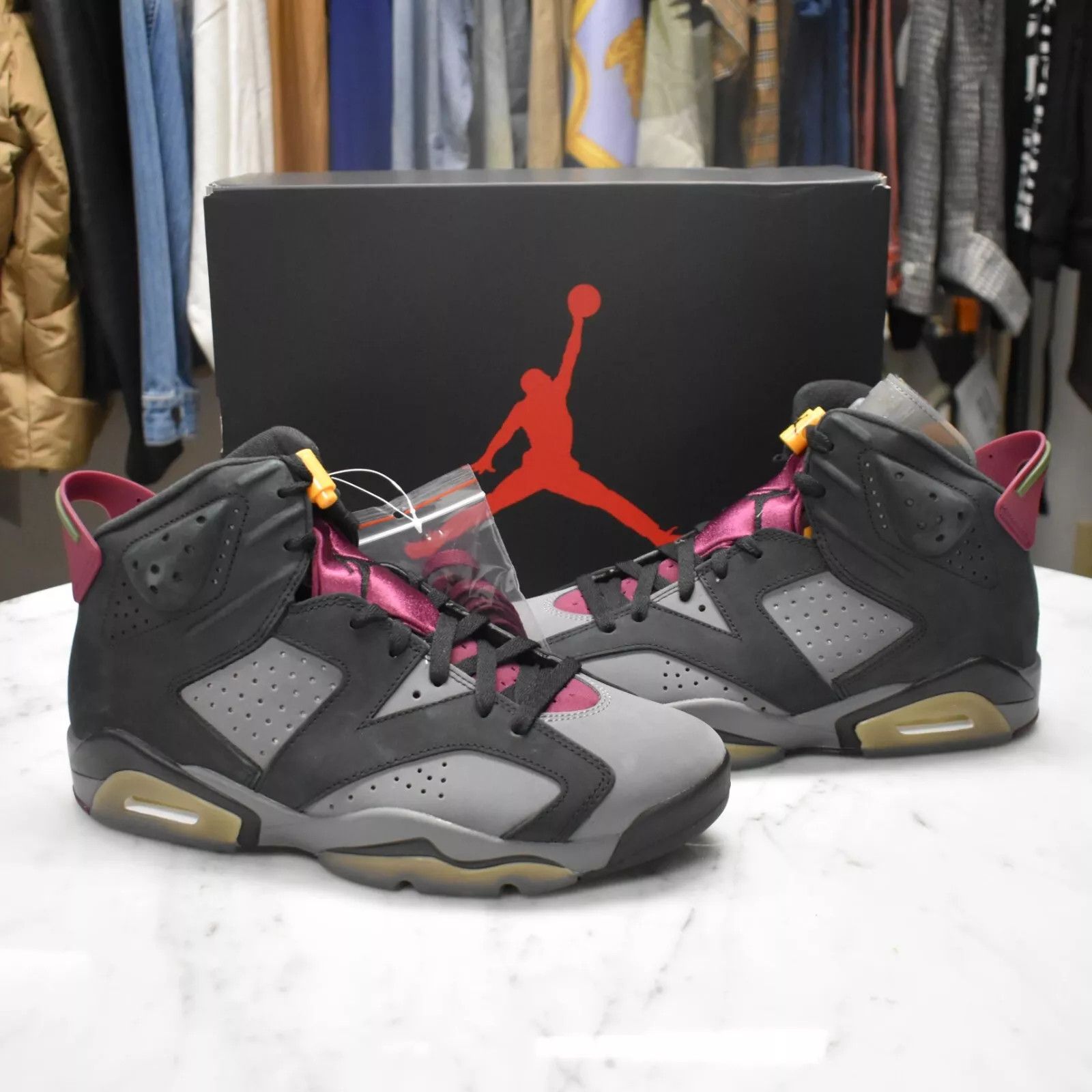 Jordan Brand × Nike Air Jordan 6 Retro Bordeaux Black Gray Sneakers 2021 Size US 9 / EU 42 - 2 Thumbnail