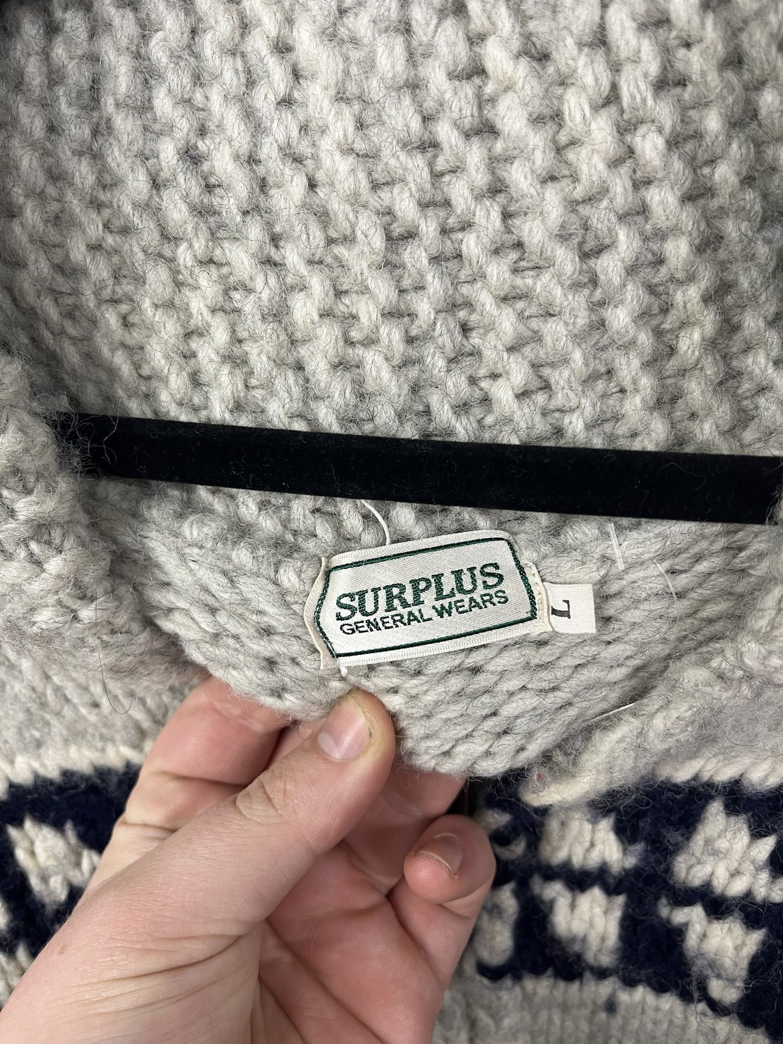 Vintage Vintage 1970s Snowflake Striped Cowichan Cardigan Zip Thick Knit Sweater Size M Size US M / EU 48-50 / 2 - 2 Thumbnail