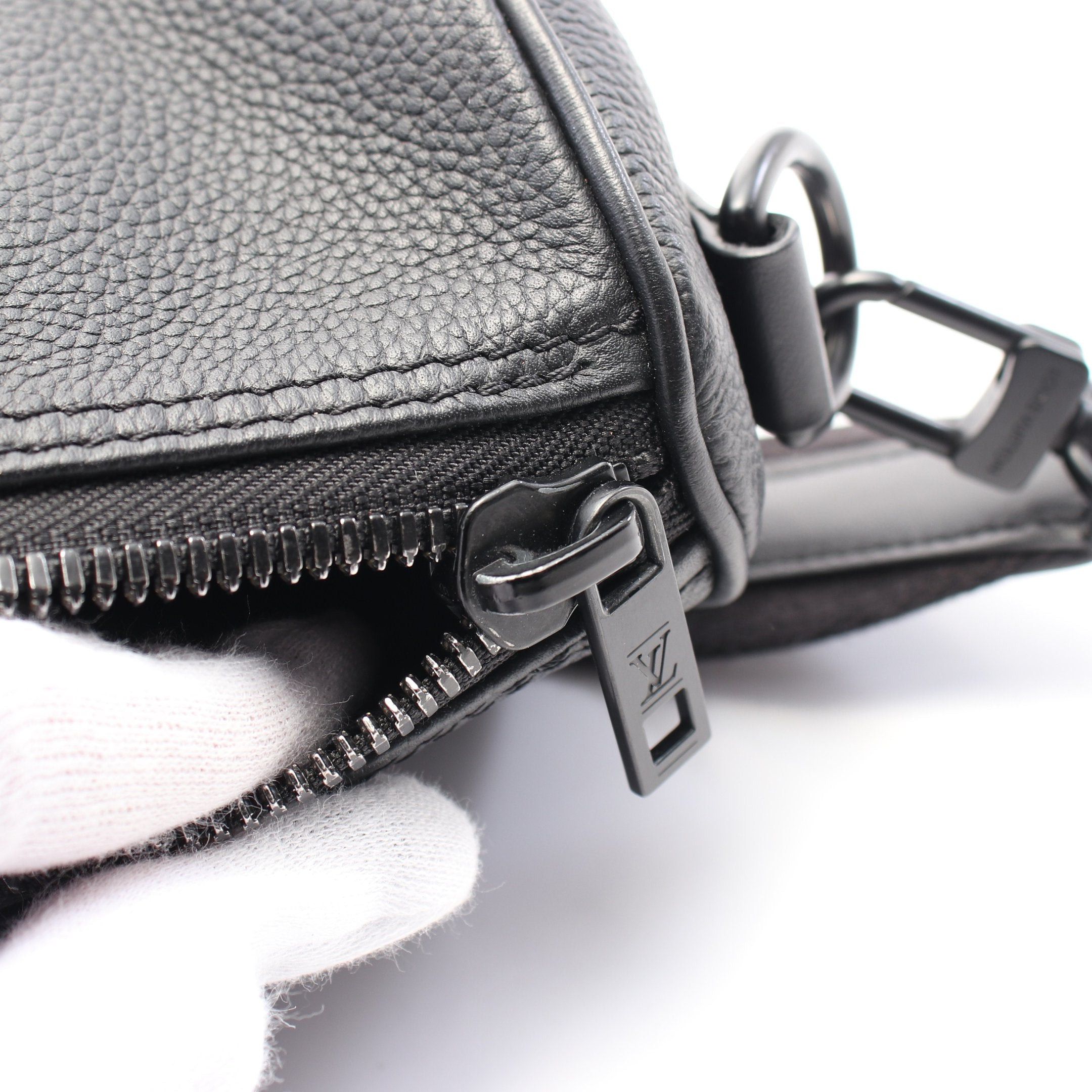 Louis Vuitton Louis Vuitton Keepall Xs Lv Aerogram Handbag Leather Black Size ONE SIZE - 5 Thumbnail