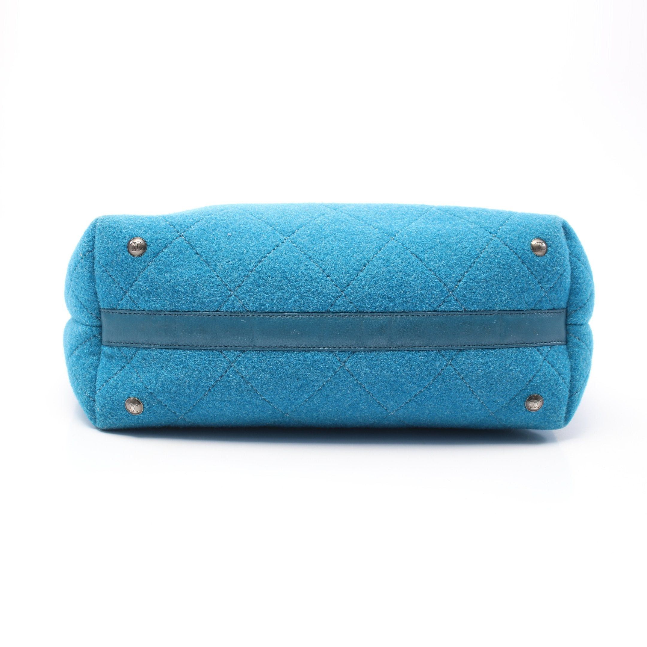 Chanel Chanel Matelasse Shoulder Bag Tote Wool Leather Turquoise Blue Antique Silver Hardware Size ONE SIZE - 13 Thumbnail