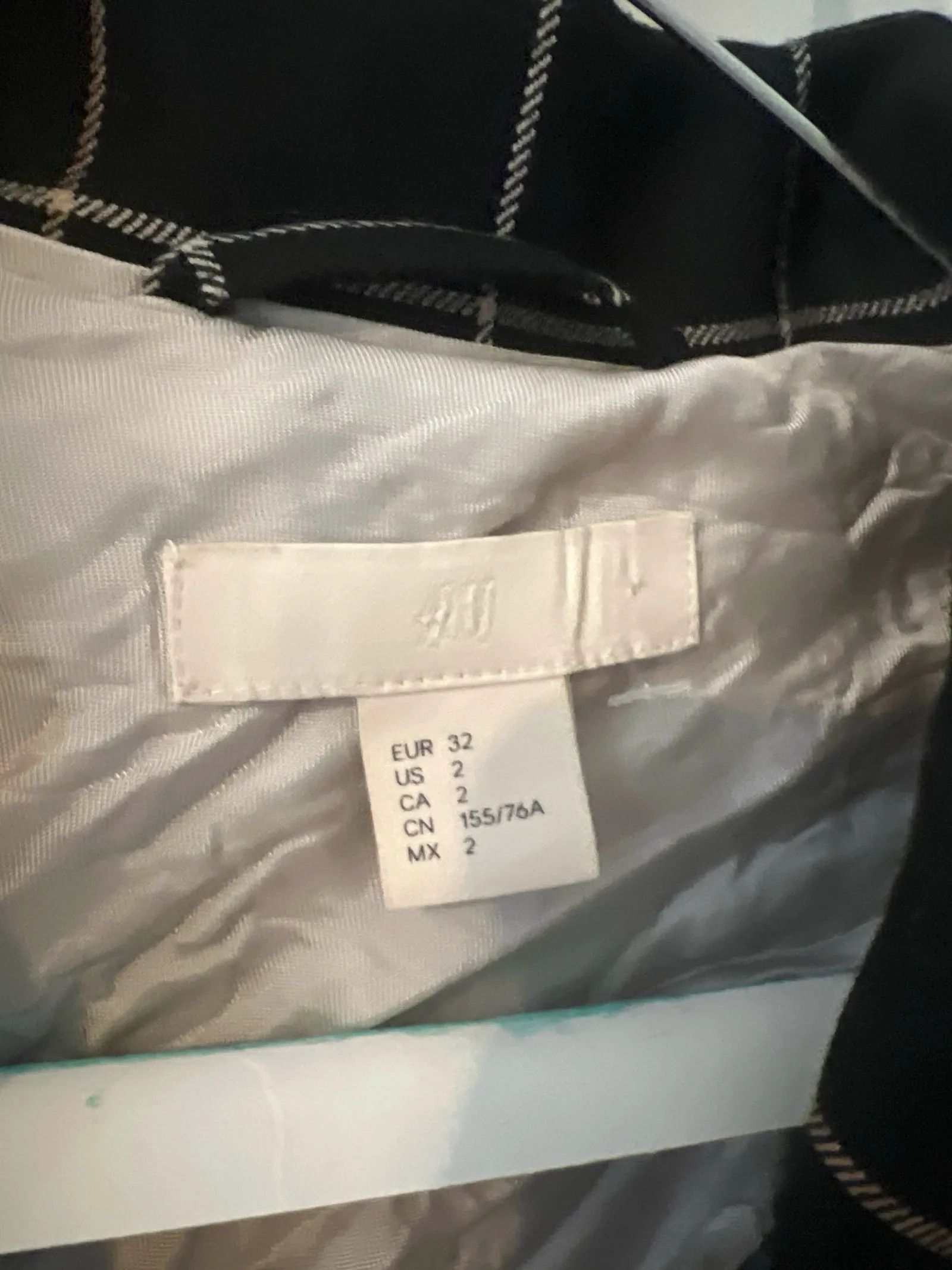 H&M H&M Blazer Size XXS / US 00 / IT 34 - 2 Thumbnail