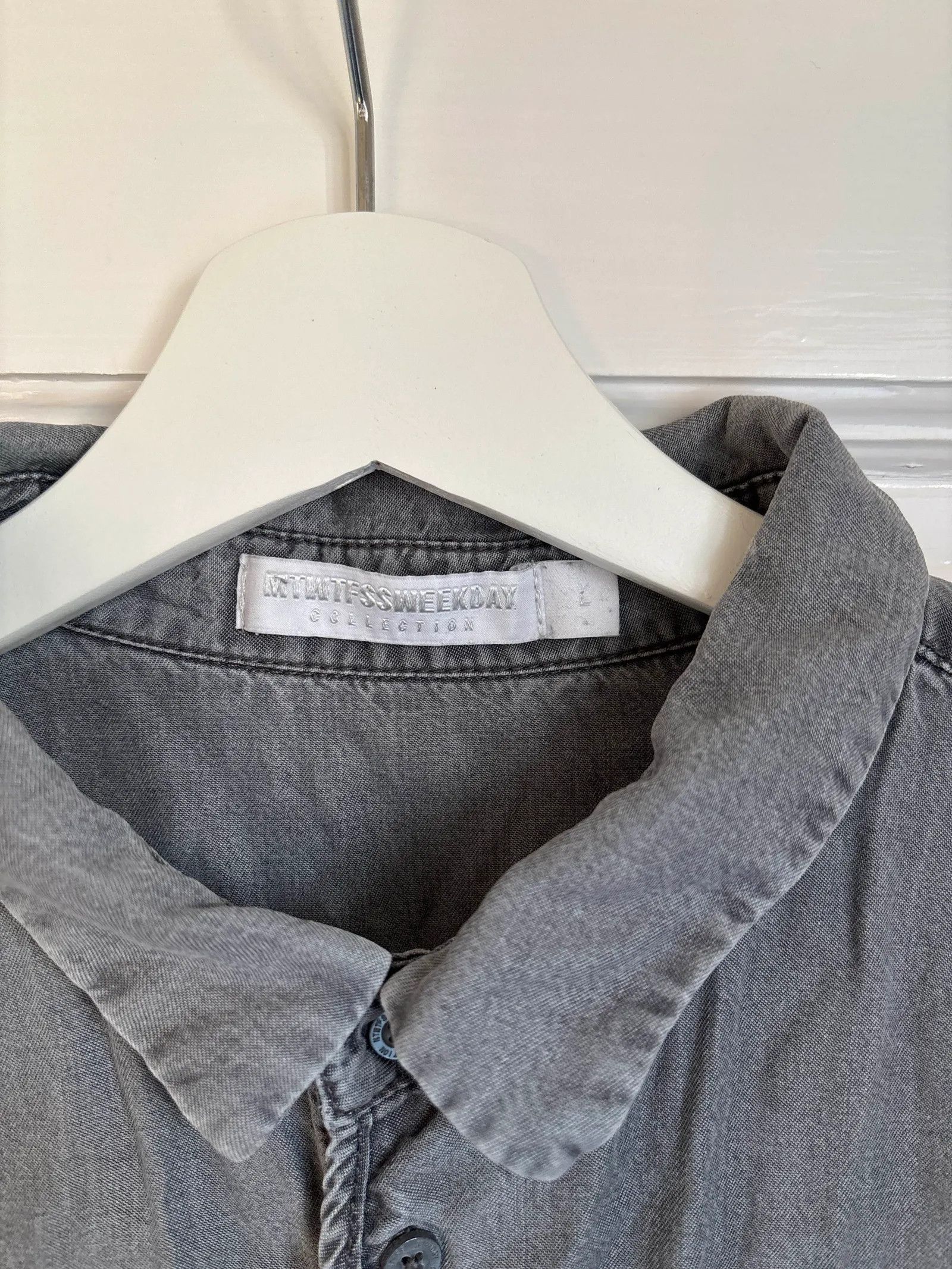 Weekday Weekday Shirt Size US L / EU 52-54 / 3 - 2 Thumbnail