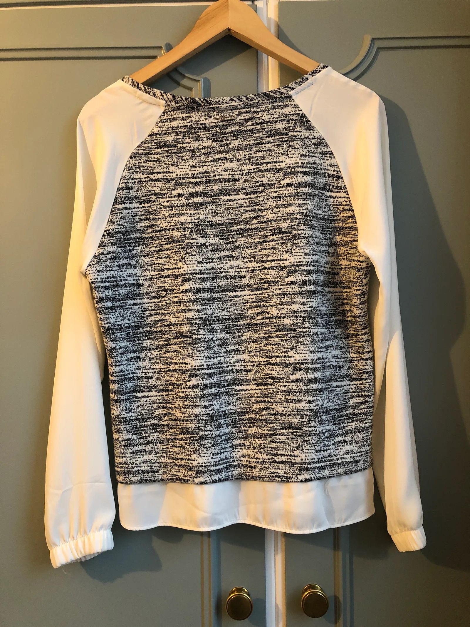 Calvin Klein Calvin Klein Top Size S / US 4 / IT 40 - 4 Thumbnail