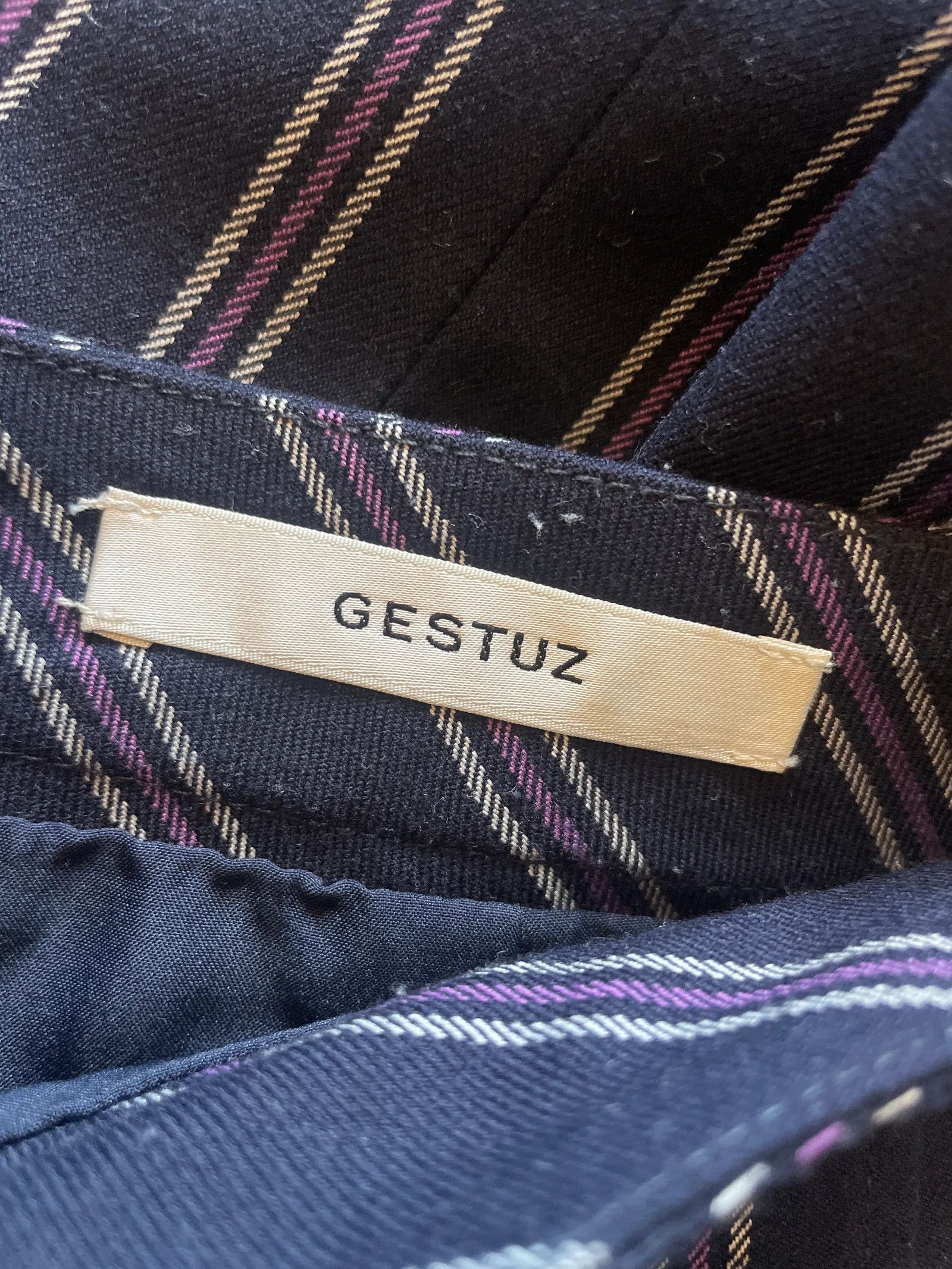 Gestuz Gestuz Skirt Size 26" / US 2 / IT 38 - 2 Thumbnail