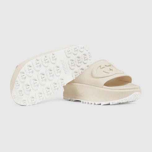 Gucci Gucci Interlocking G Rubber Slide Sandals SIZE 35 Size ONE SIZE - 3 Thumbnail