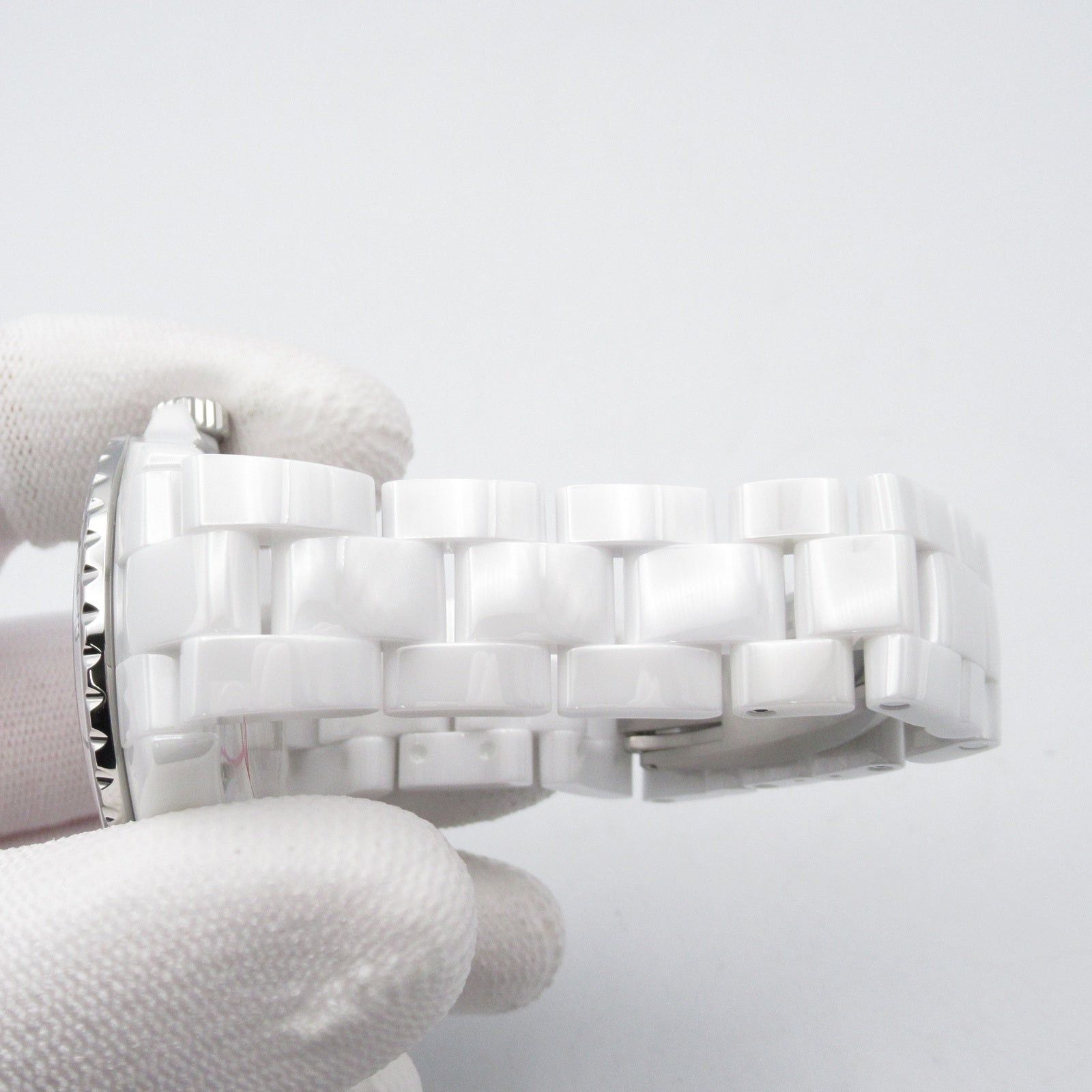 Chanel Chanel J12-20 12P Diamond Mens Watch Automatic Winding Ceramic White Size ONE SIZE - 8 Thumbnail