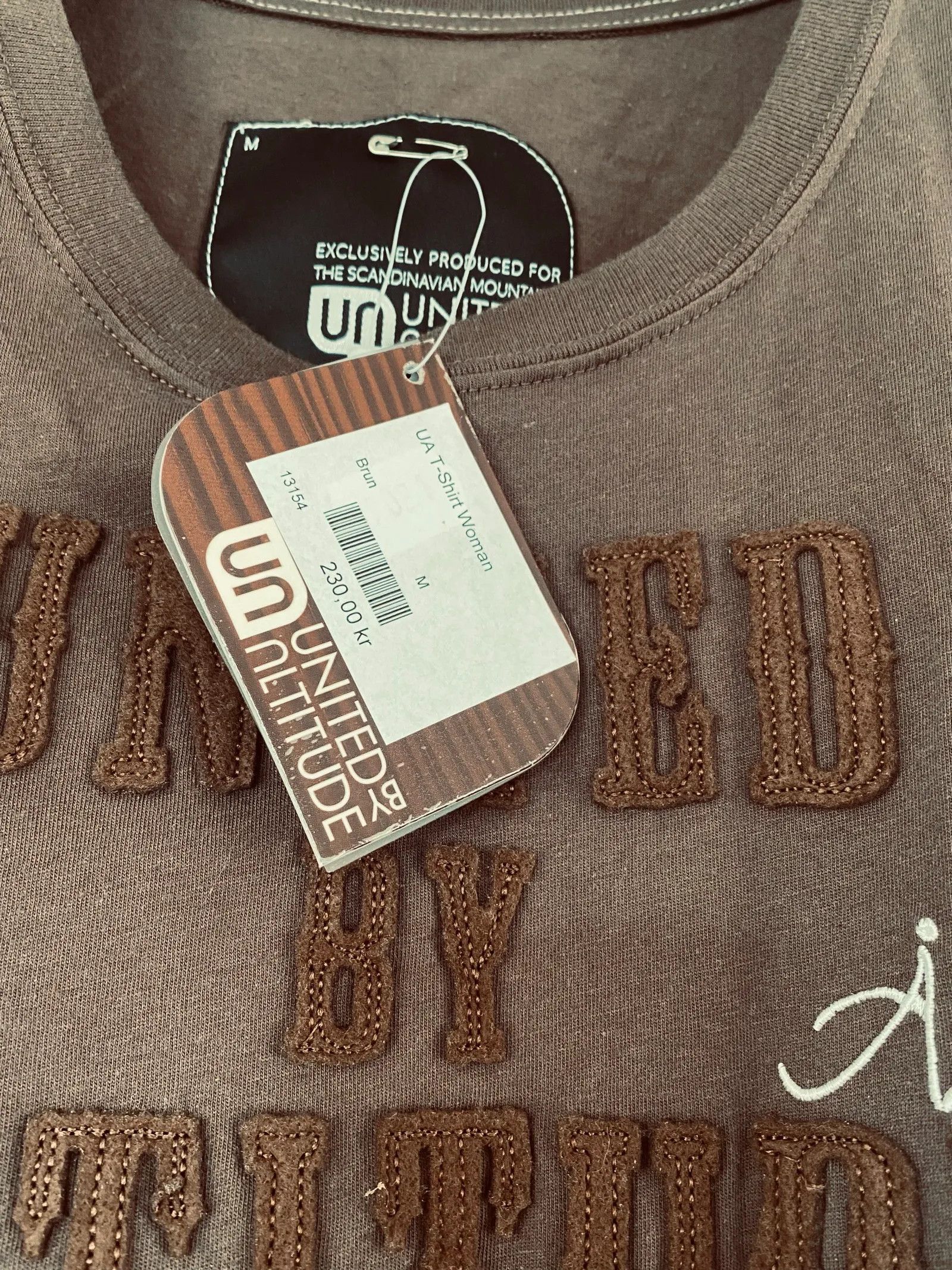Other United attitude Short Sleeve T-shirt Size M / US 6-8 / IT 42-44 - 2 Thumbnail