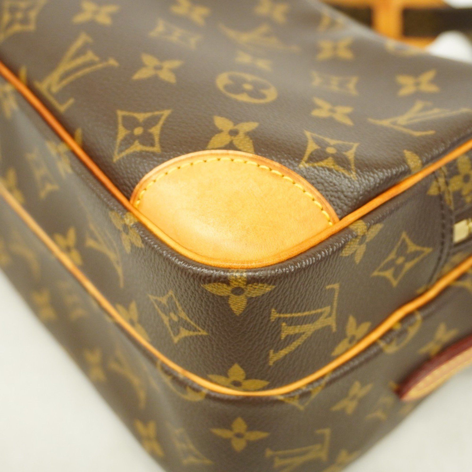 Louis Vuitton Louis Vuitton Nile shoulder Size ONE SIZE - 6 Thumbnail