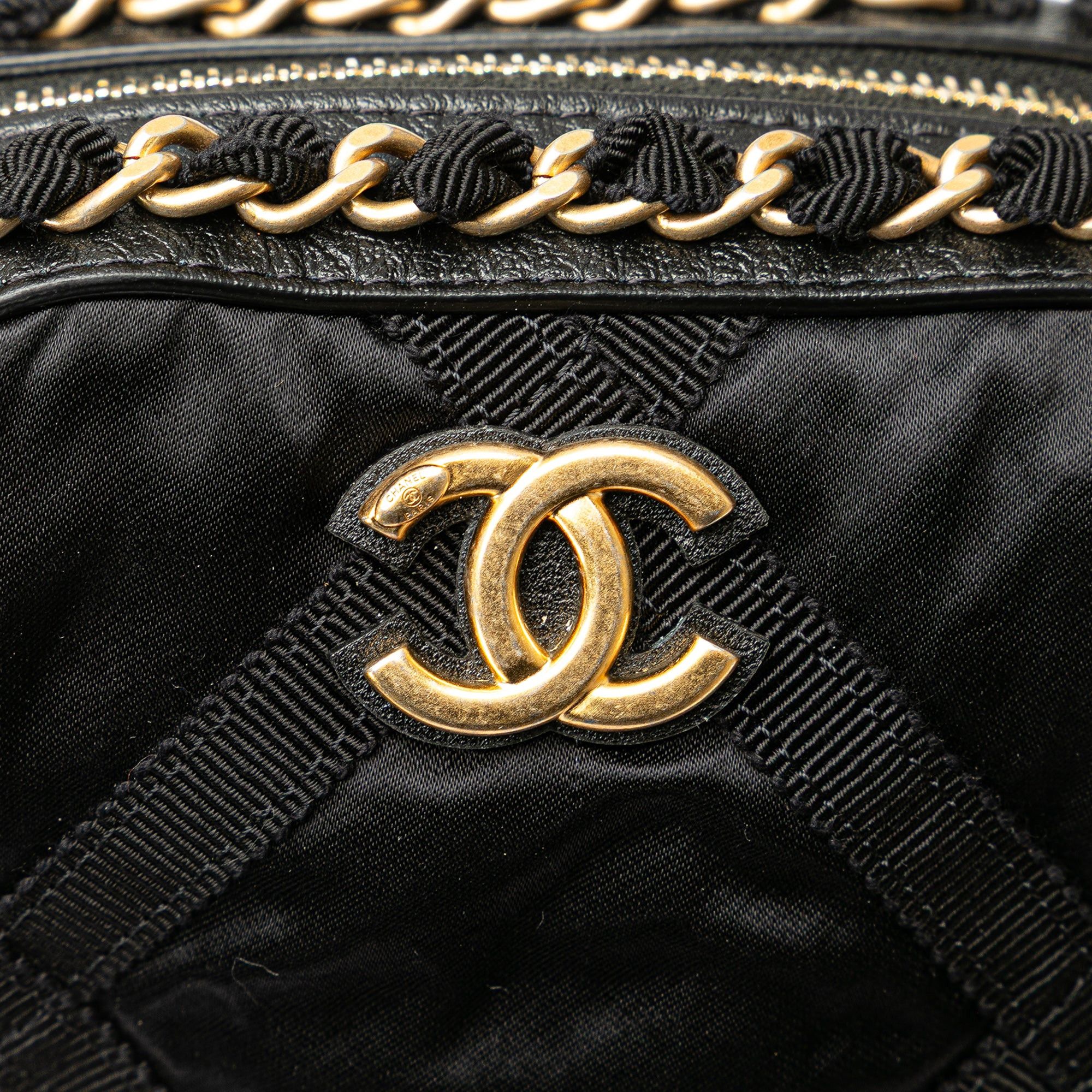 Chanel Chanel Nylon Grosgrain Lifestyle Clutch with Chain Black Size ONE SIZE - 7 Thumbnail