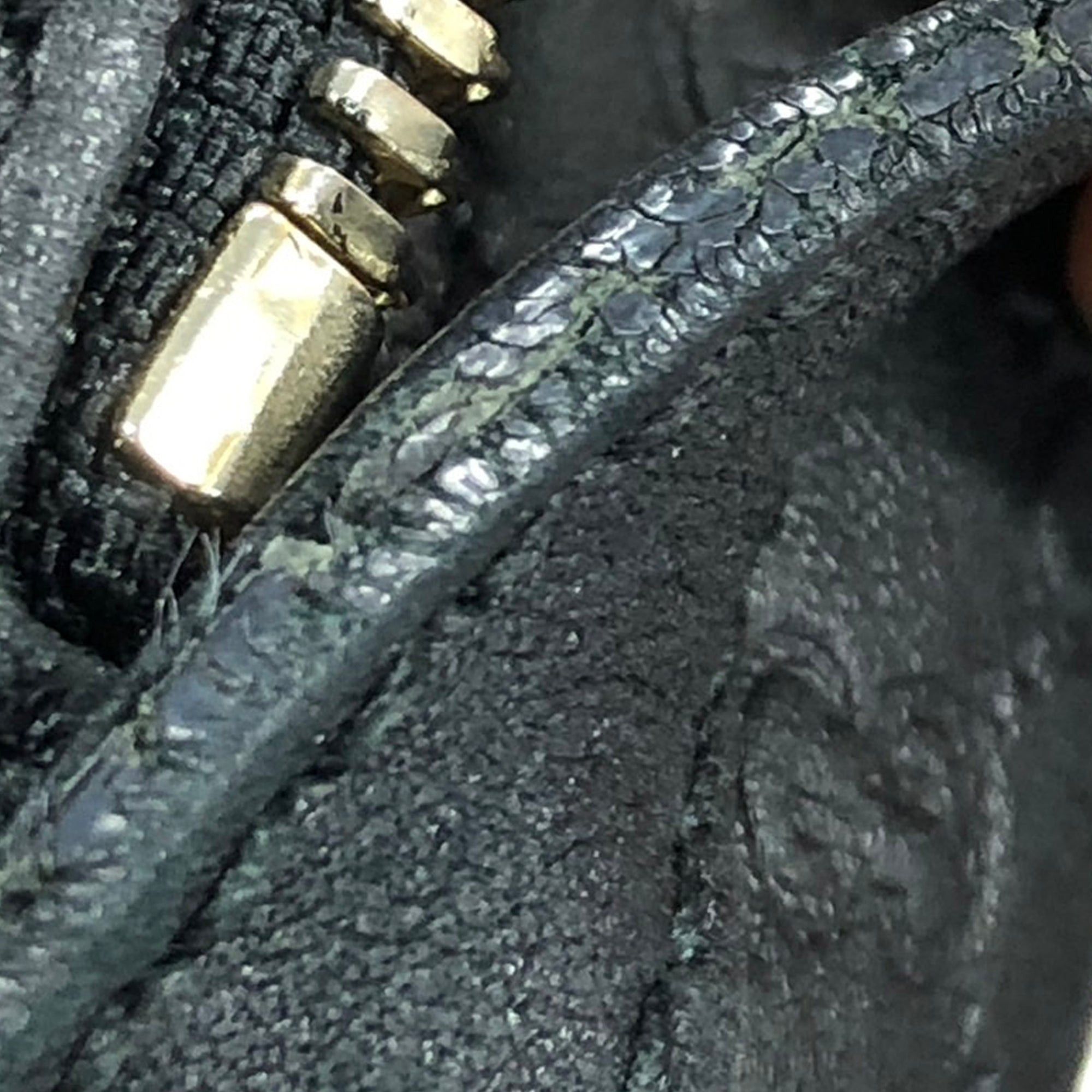 Gucci Gucci Microguccissima Bree Crossbody Black Size ONE SIZE - 10 Thumbnail
