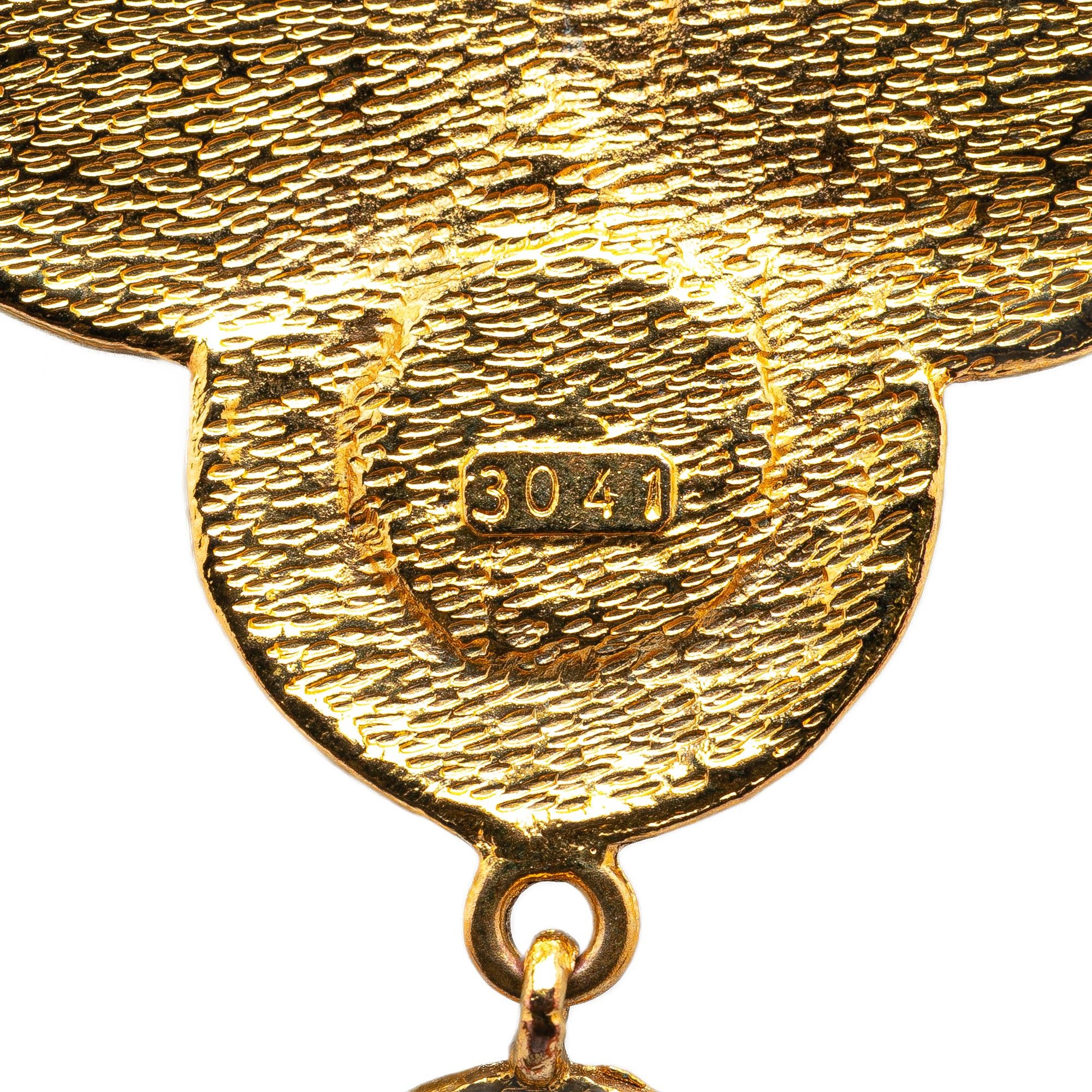Chanel Chanel Gold Plated Gripoix and Faux Pearl Pendant Necklace Gold Size ONE SIZE - 5 Thumbnail