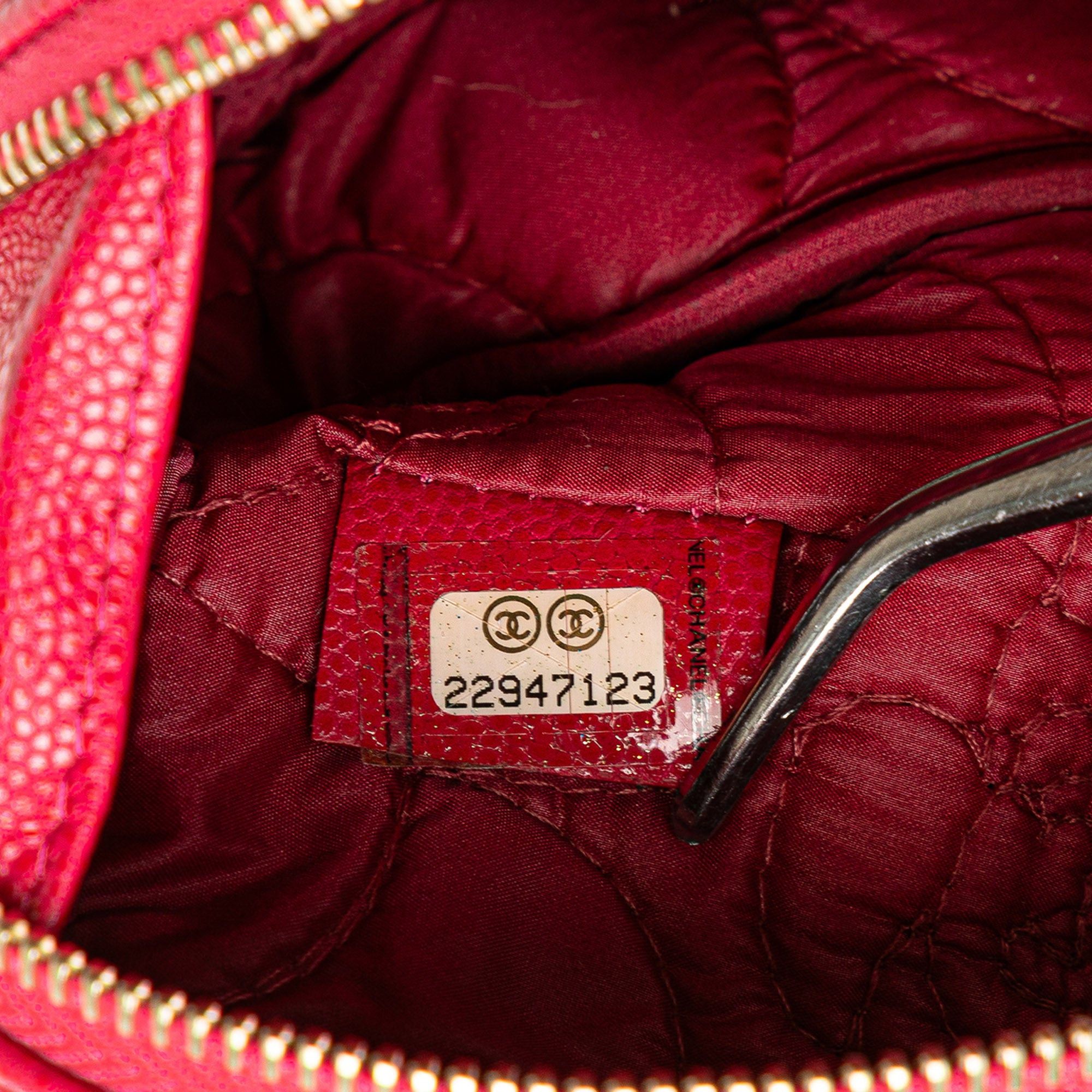 Chanel Chanel Small Caviar Camellia Cosmetic Case Red Size ONE SIZE - 6 Thumbnail