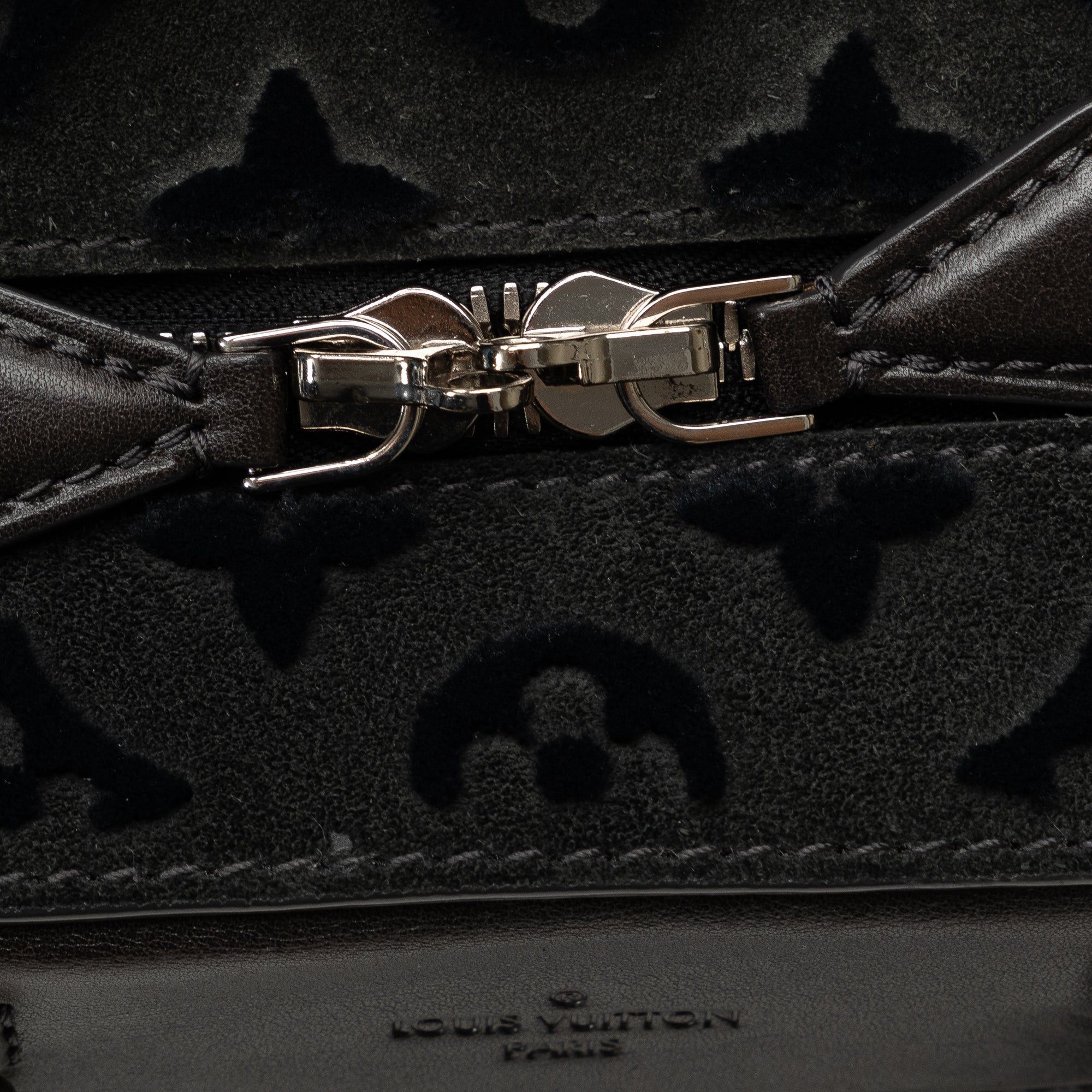 Louis Vuitton Louis Vuitton Monogram Tuffetage Deauville Cube Black Size ONE SIZE - 8 Thumbnail