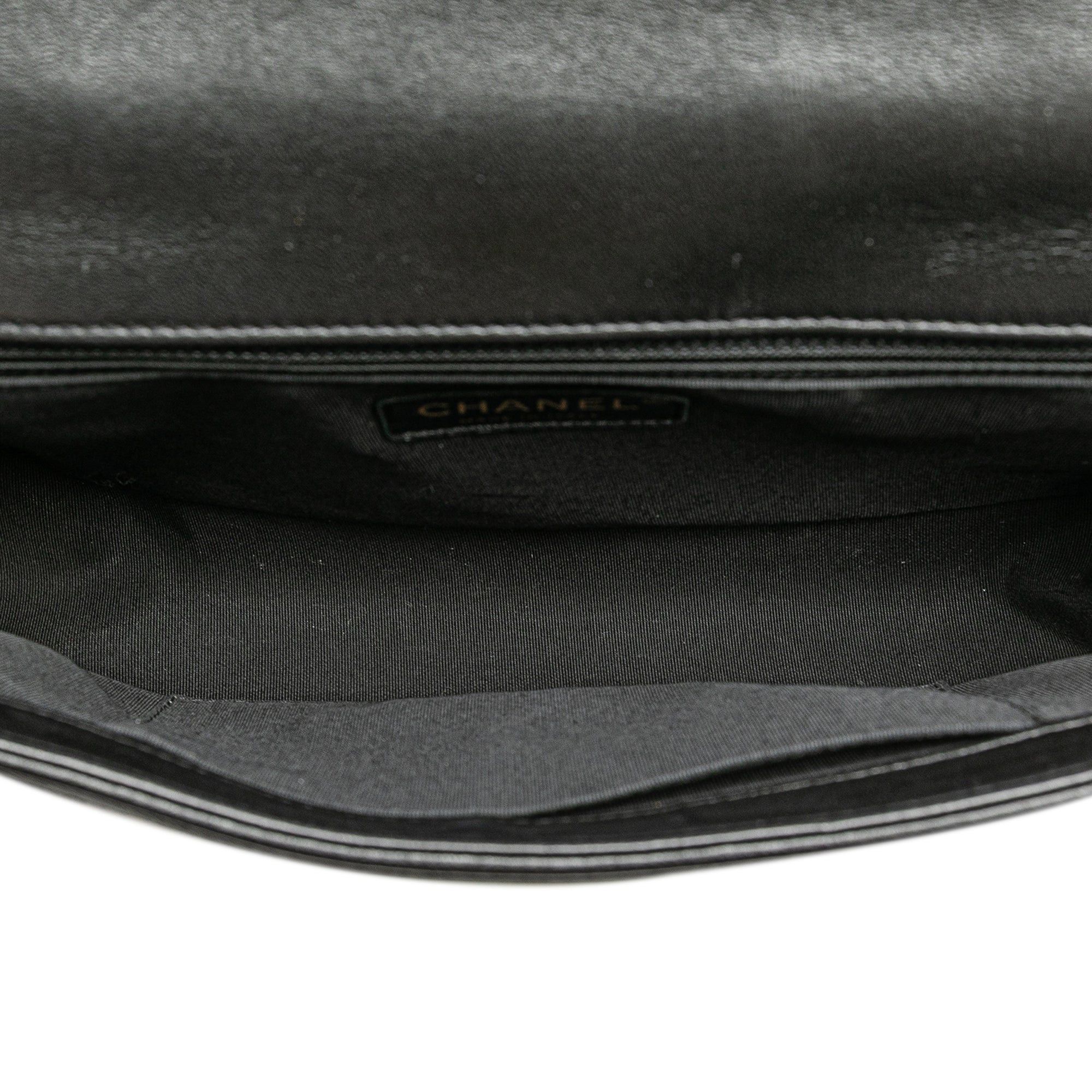 Chanel Chanel New Medium Chevron Lambskin Boy Flap Black Size ONE SIZE - 4 Thumbnail