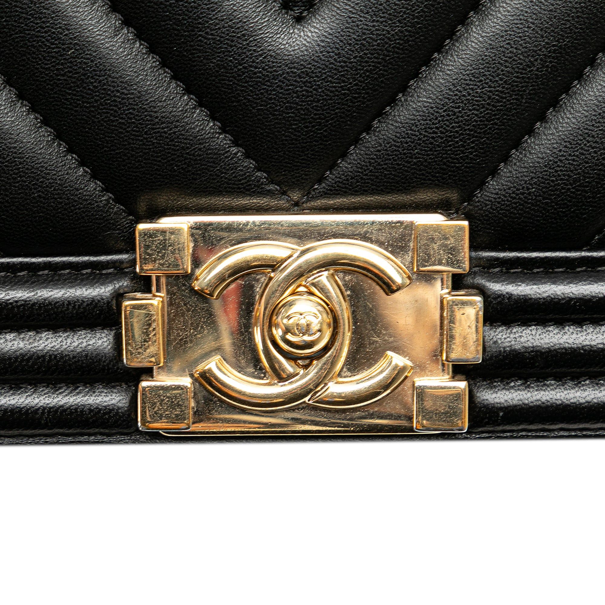 Chanel Chanel New Medium Chevron Lambskin Boy Flap Black Size ONE SIZE - 10 Thumbnail