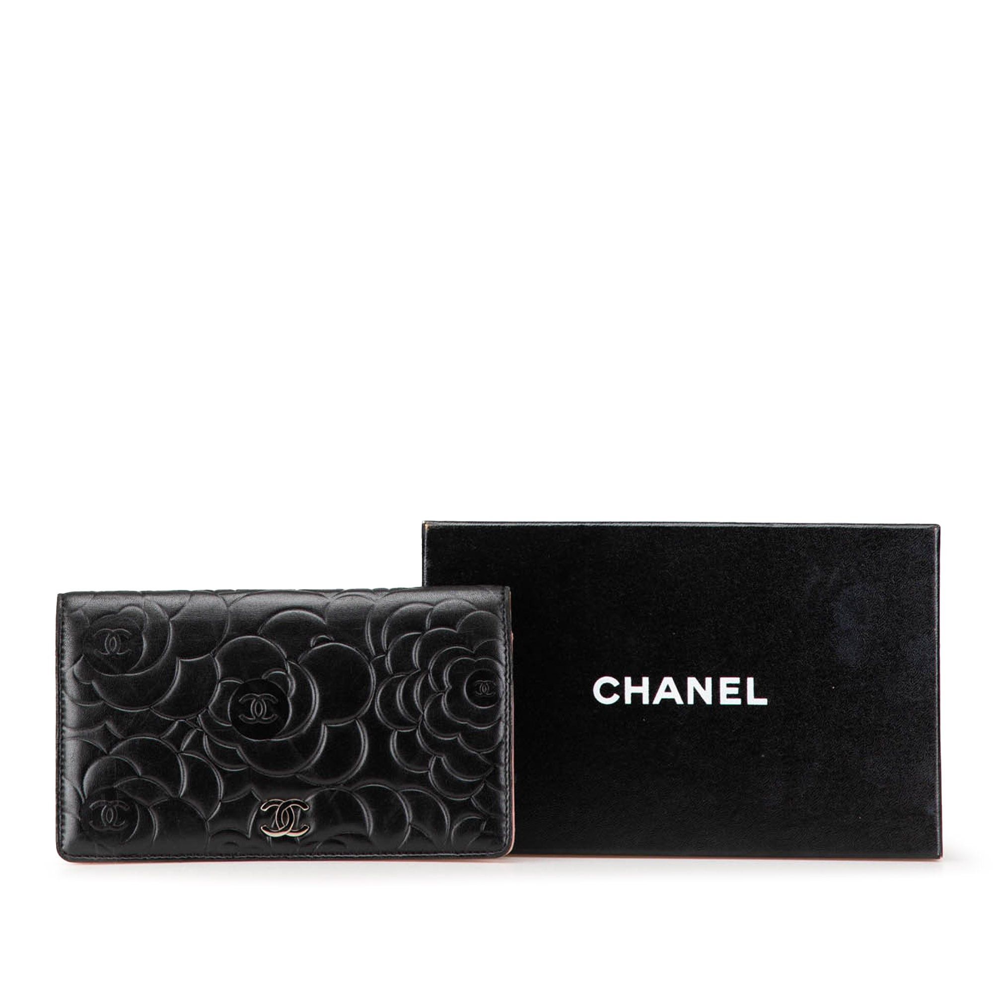 Chanel Chanel Embossed Lambskin Camellia Bifold Wallet Black Size ONE SIZE - 15 Thumbnail
