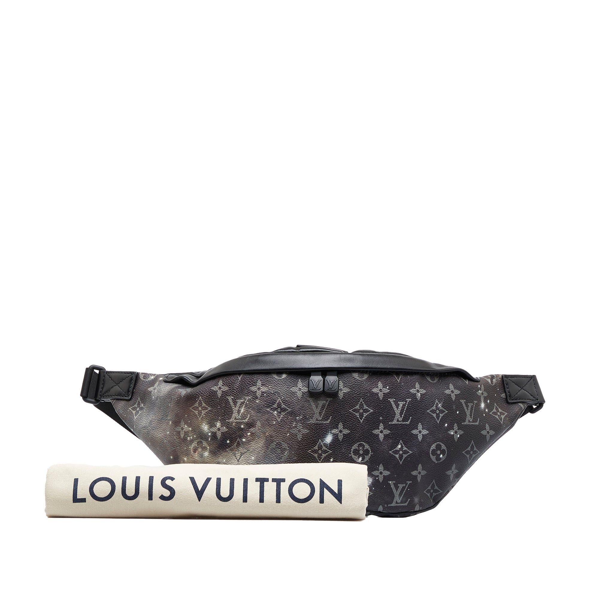 Louis Vuitton Louis Vuitton Monogram Galaxy Discovery Bumbag Black Size ONE SIZE - 10 Thumbnail