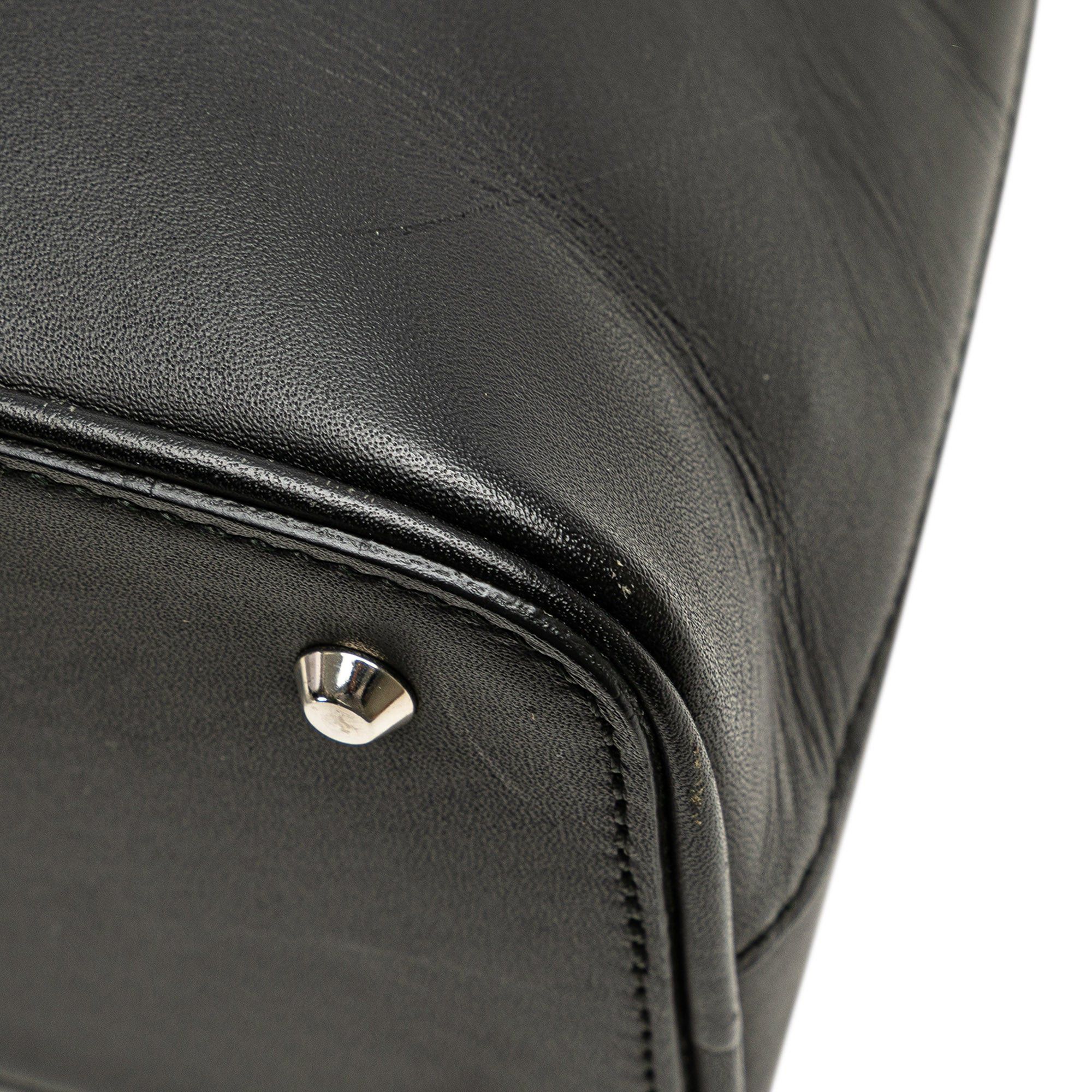 Burberry Burberry Leather Dome Handbag Black Size ONE SIZE - 9 Thumbnail