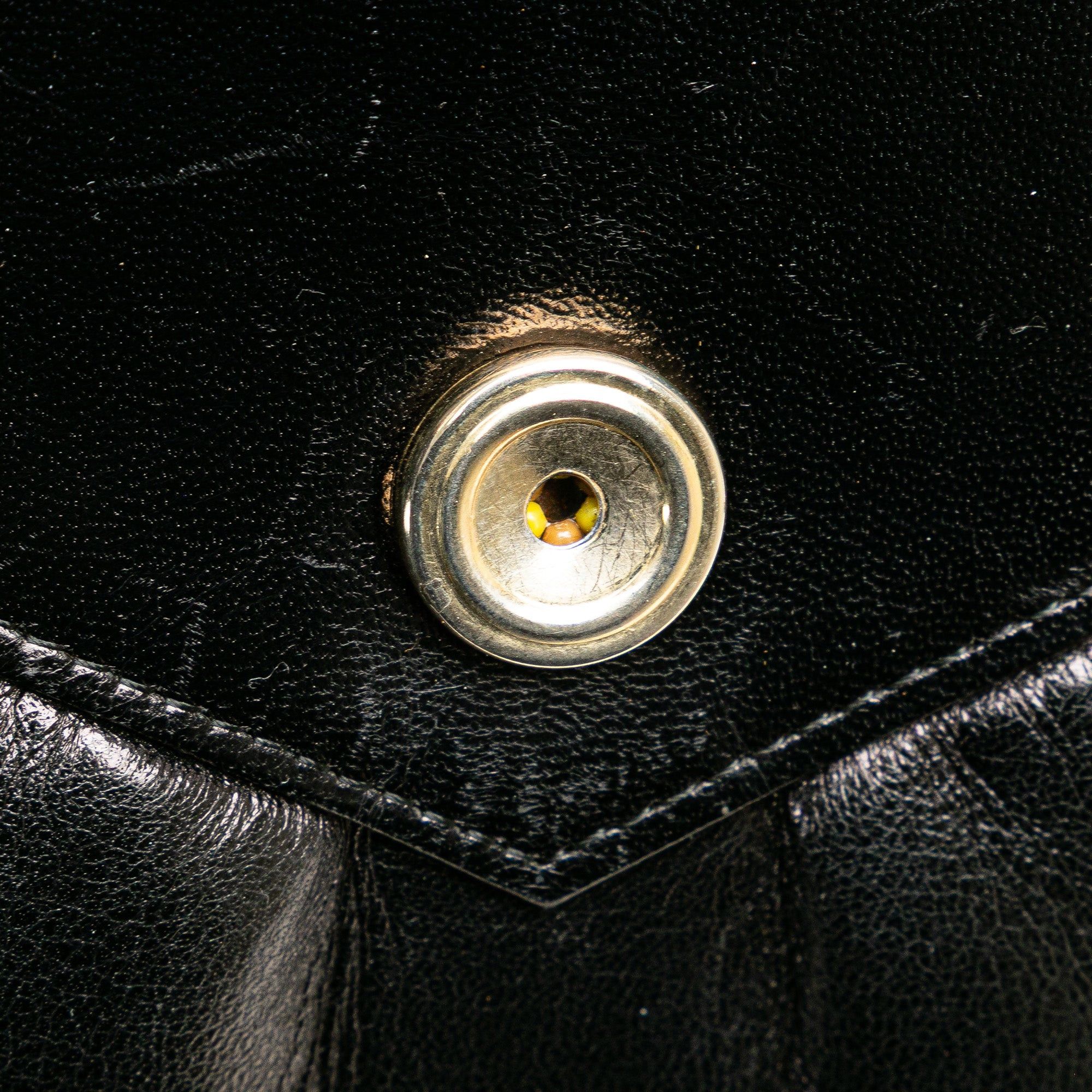 Yves Saint Laurent Yves Saint Laurent Leather Shoulder Bag Black Size ONE SIZE - 8 Thumbnail
