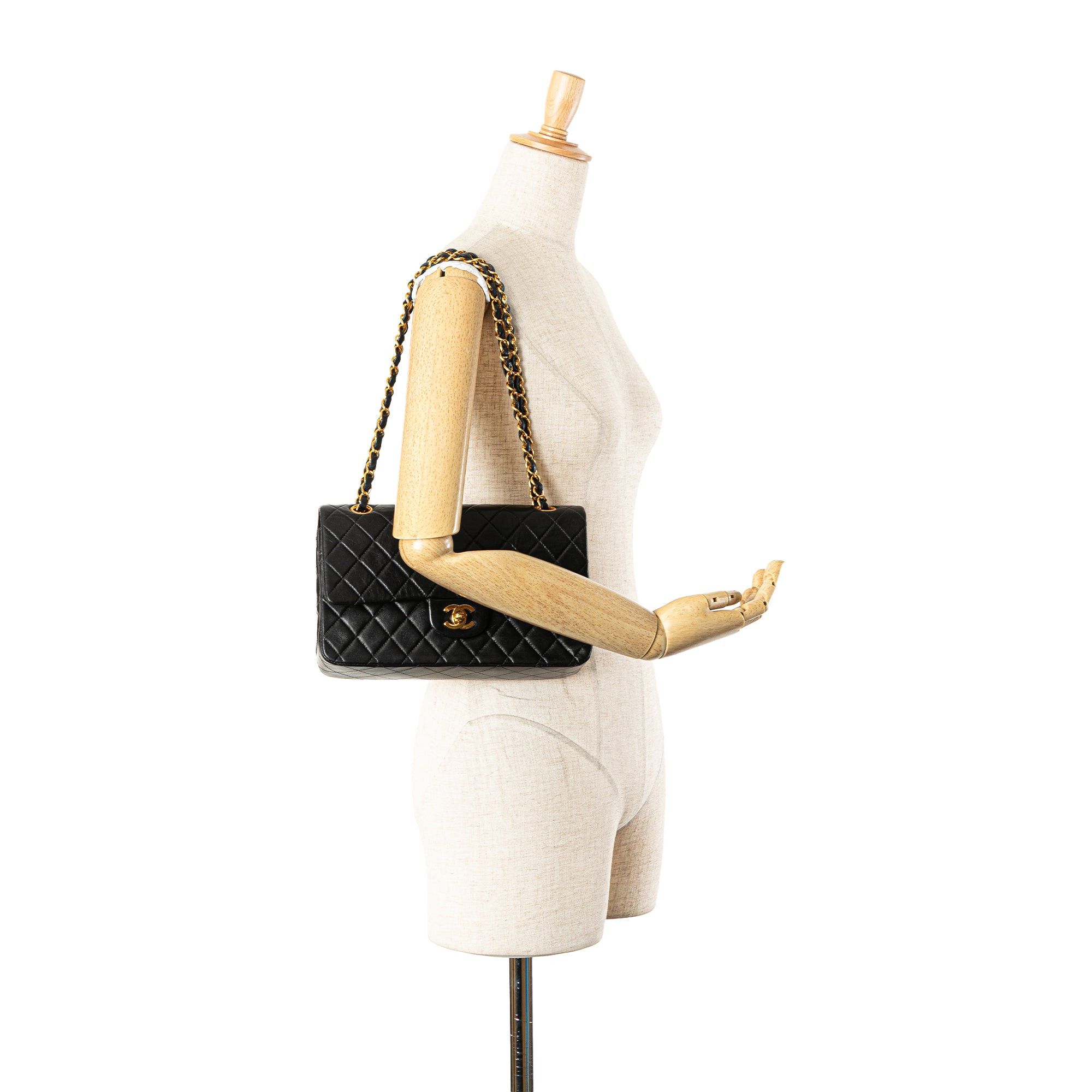 Chanel Chanel Medium Classic Lambskin Double Flap Black Size ONE SIZE - 15 Thumbnail