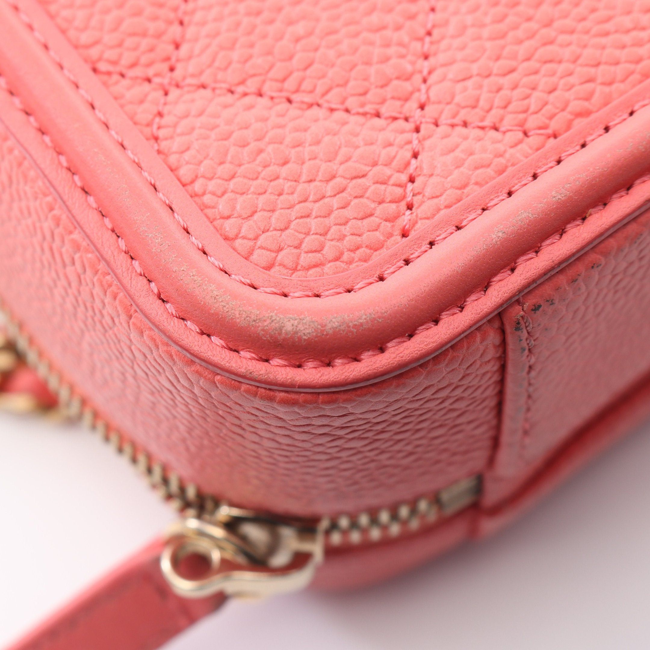 Chanel Chanel Cc Figley Small Vanity Bag Chain Shoulder Caviar Skin Coral Pink Gold Hardware Size ONE SIZE - 8 Thumbnail