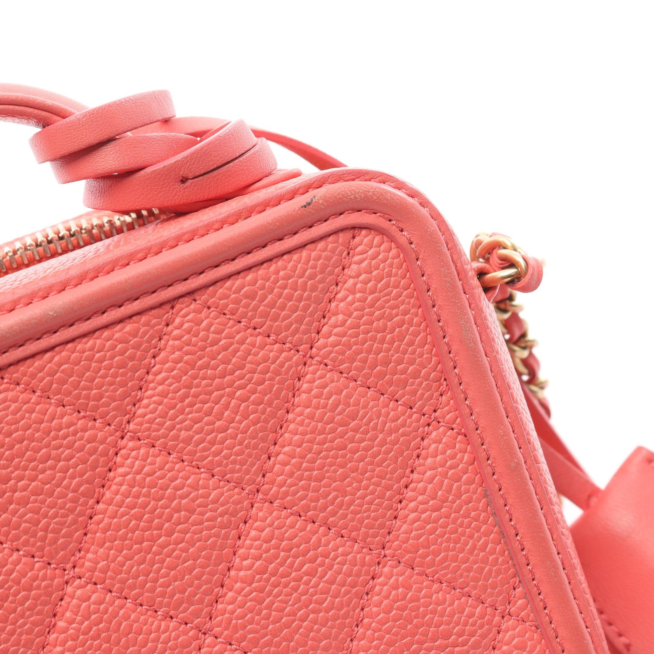 Chanel Chanel Cc Figley Small Vanity Bag Chain Shoulder Caviar Skin Coral Pink Gold Hardware Size ONE SIZE - 11 Thumbnail