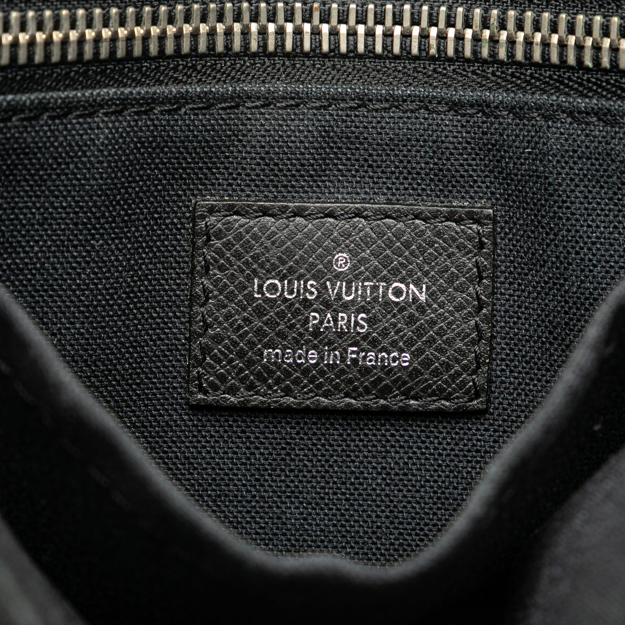 Louis Vuitton Louis Vuitton Taiga Roman PM Black Size ONE SIZE - 5 Thumbnail