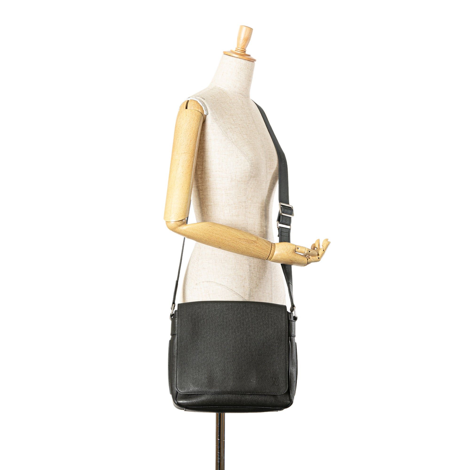 Louis Vuitton Louis Vuitton Taiga Roman PM Black Size ONE SIZE - 8 Thumbnail