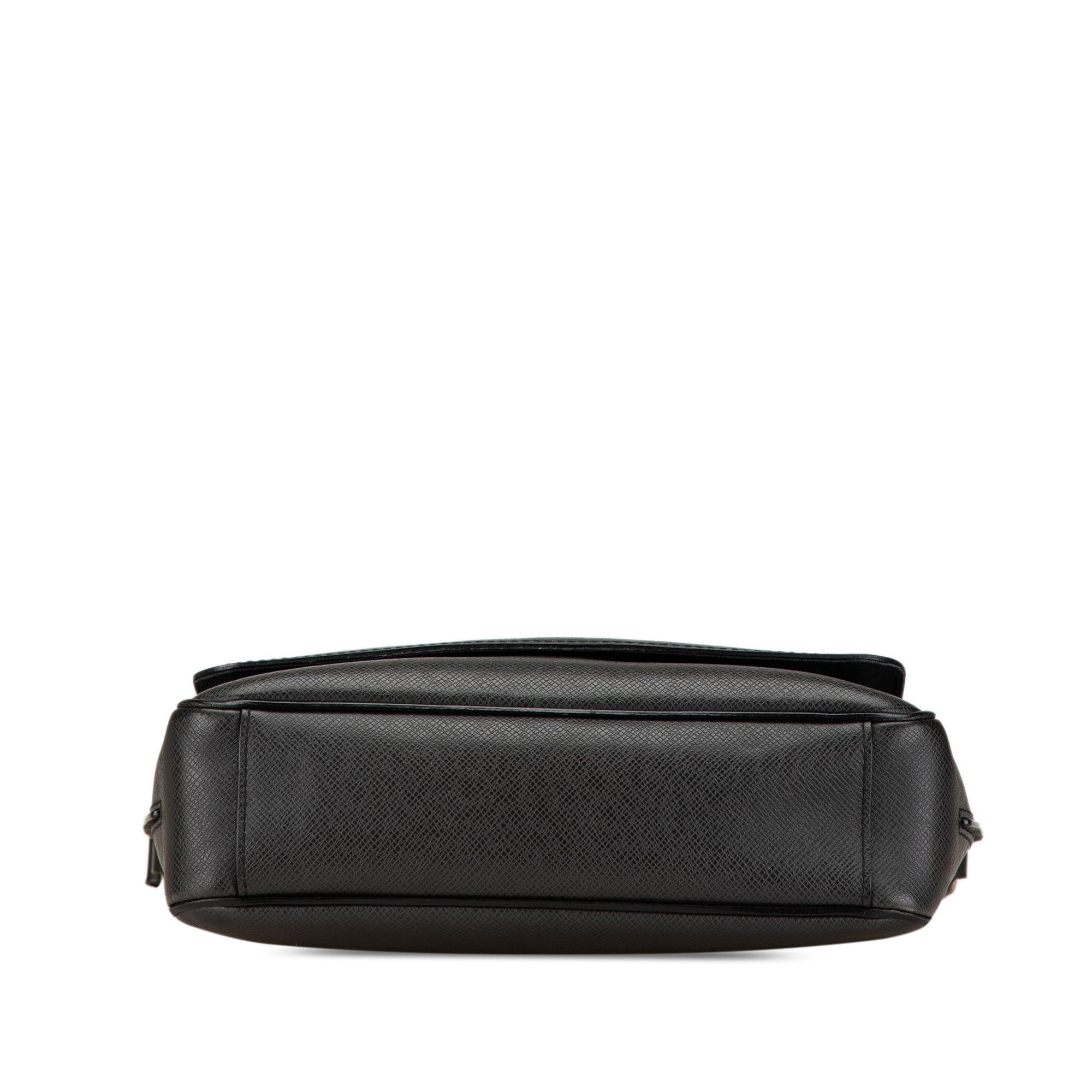 Louis Vuitton Louis Vuitton Taiga Roman PM Black Size ONE SIZE - 3 Thumbnail