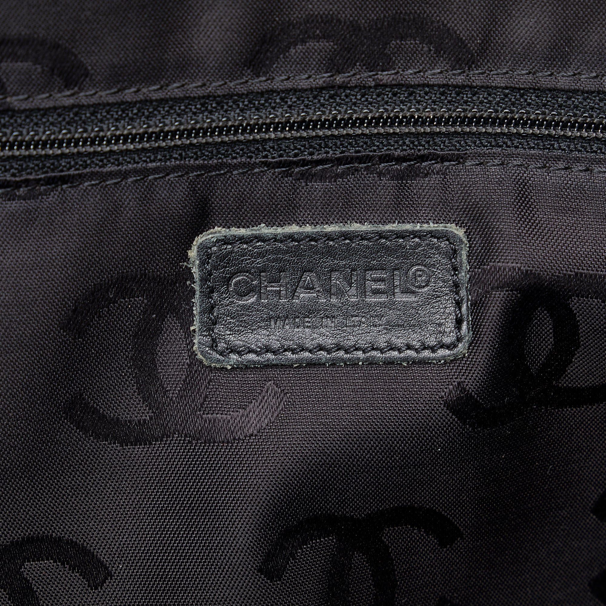 Chanel Chanel Cotton Choco Bar Shoulder Bag Black Size ONE SIZE - 6 Thumbnail