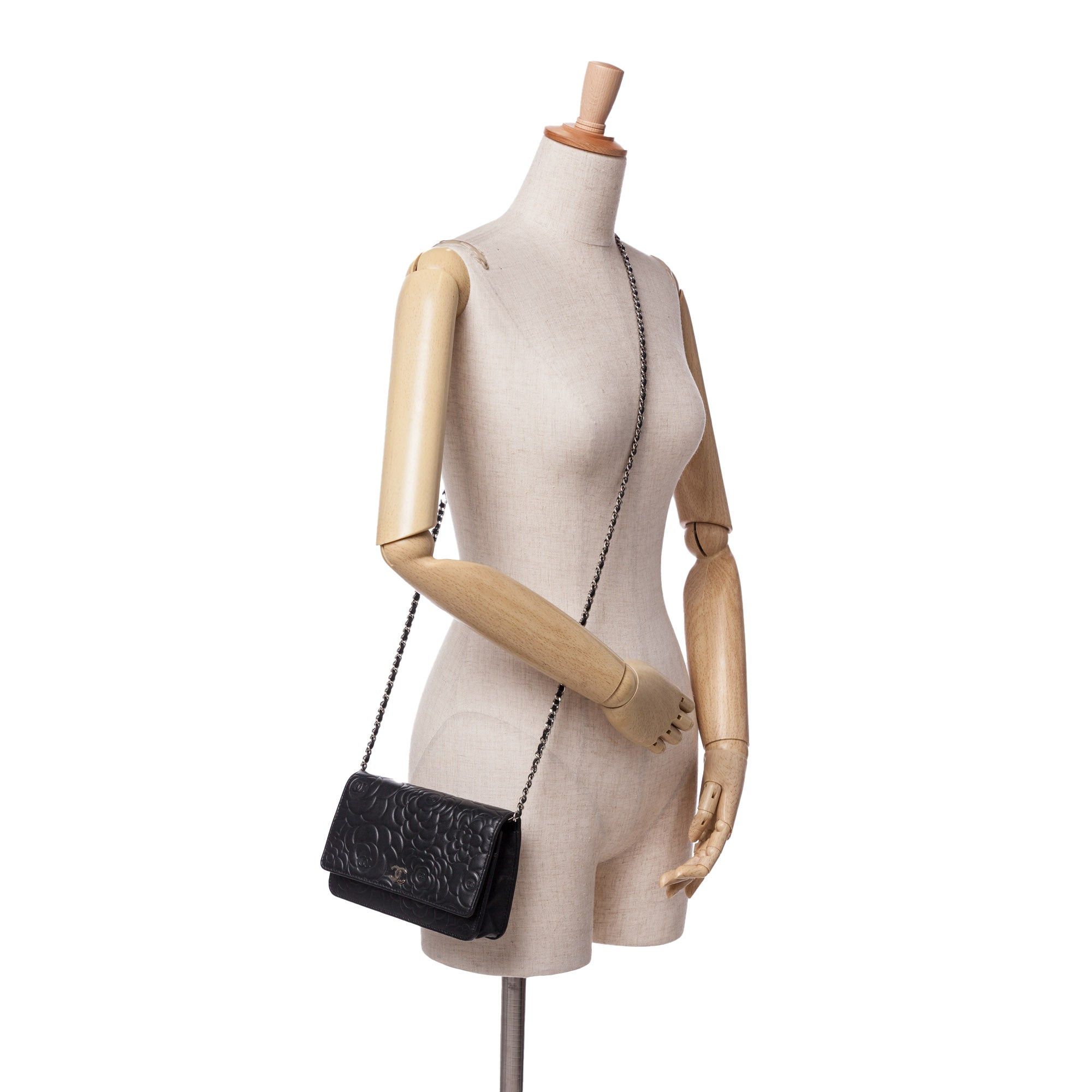 Chanel Chanel Lambskin Camellia Embossed Wallet On Chain Black Size ONE SIZE - 10 Thumbnail