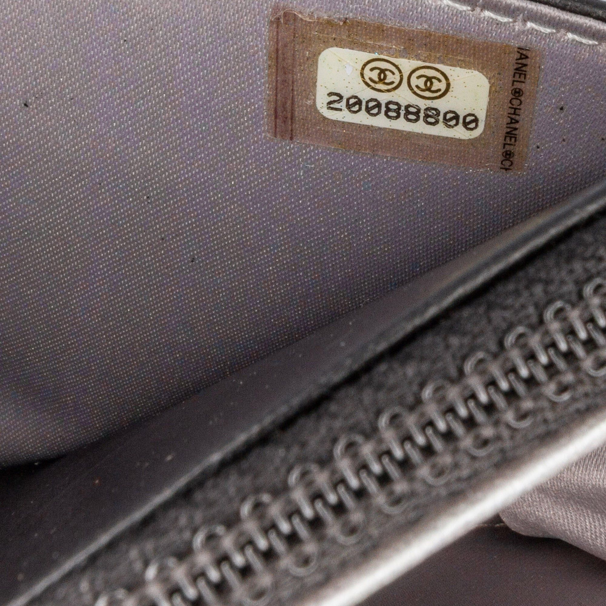 Chanel Chanel Lambskin Camellia Embossed Wallet On Chain Black Size ONE SIZE - 7 Thumbnail