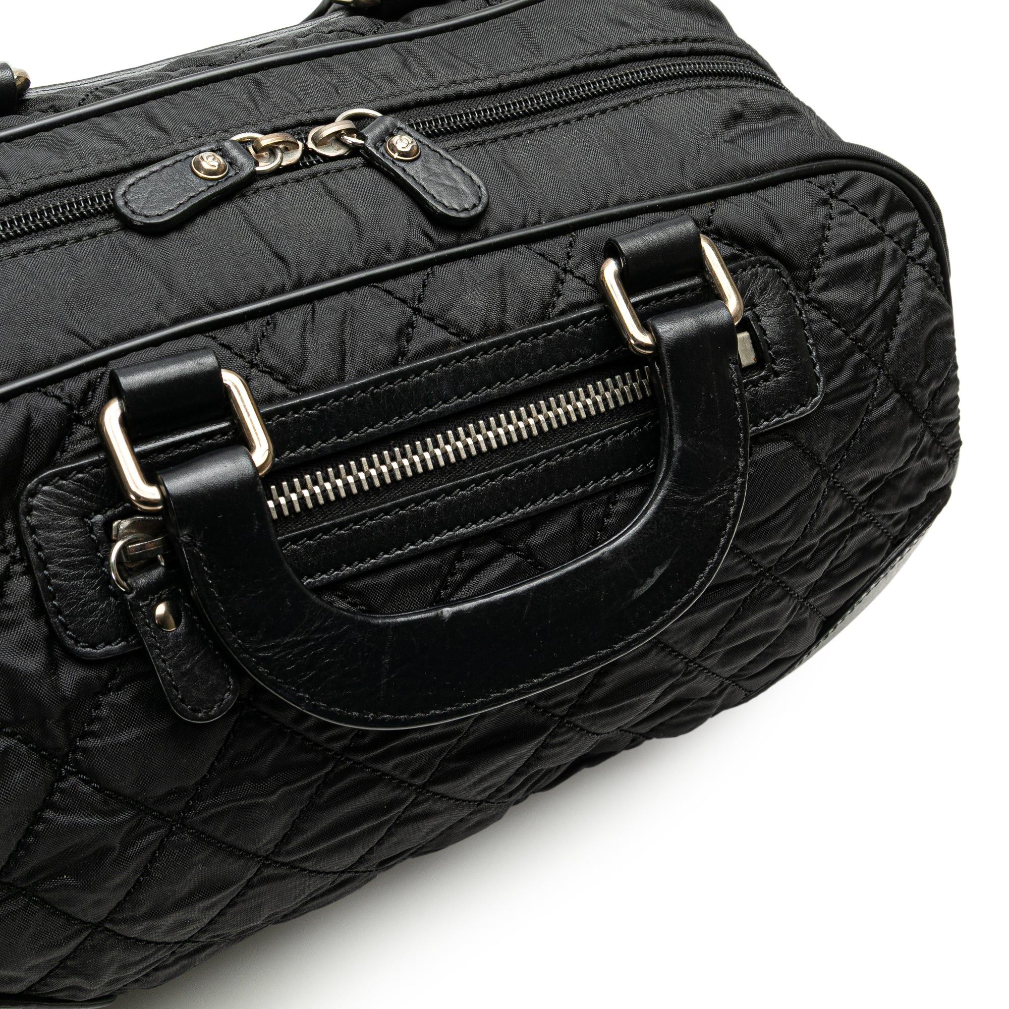 Chanel Chanel Paris New York Quilted Nylon Duffle Handbag Black Size ONE SIZE - 10 Thumbnail