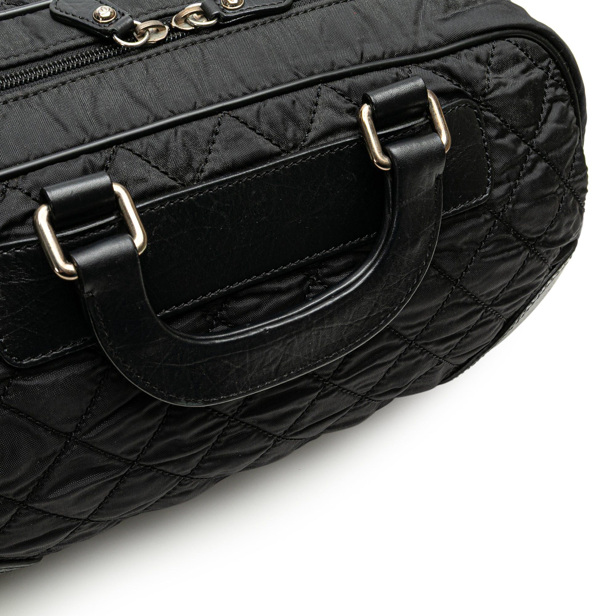 Chanel Chanel Paris New York Quilted Nylon Duffle Handbag Black Size ONE SIZE - 11 Thumbnail