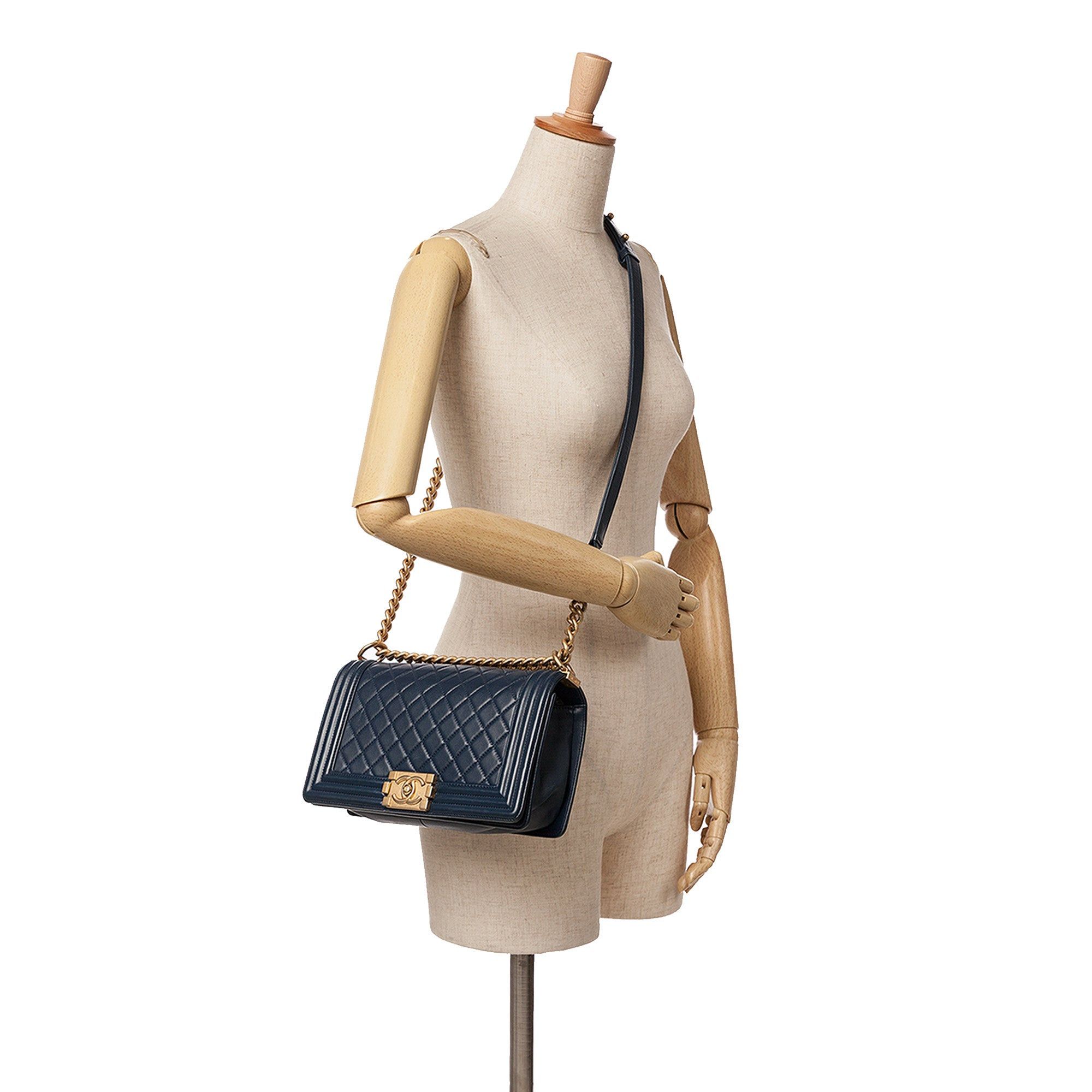 Chanel Chanel Medium Lambskin Boy Flap Blue Size ONE SIZE - 9 Thumbnail