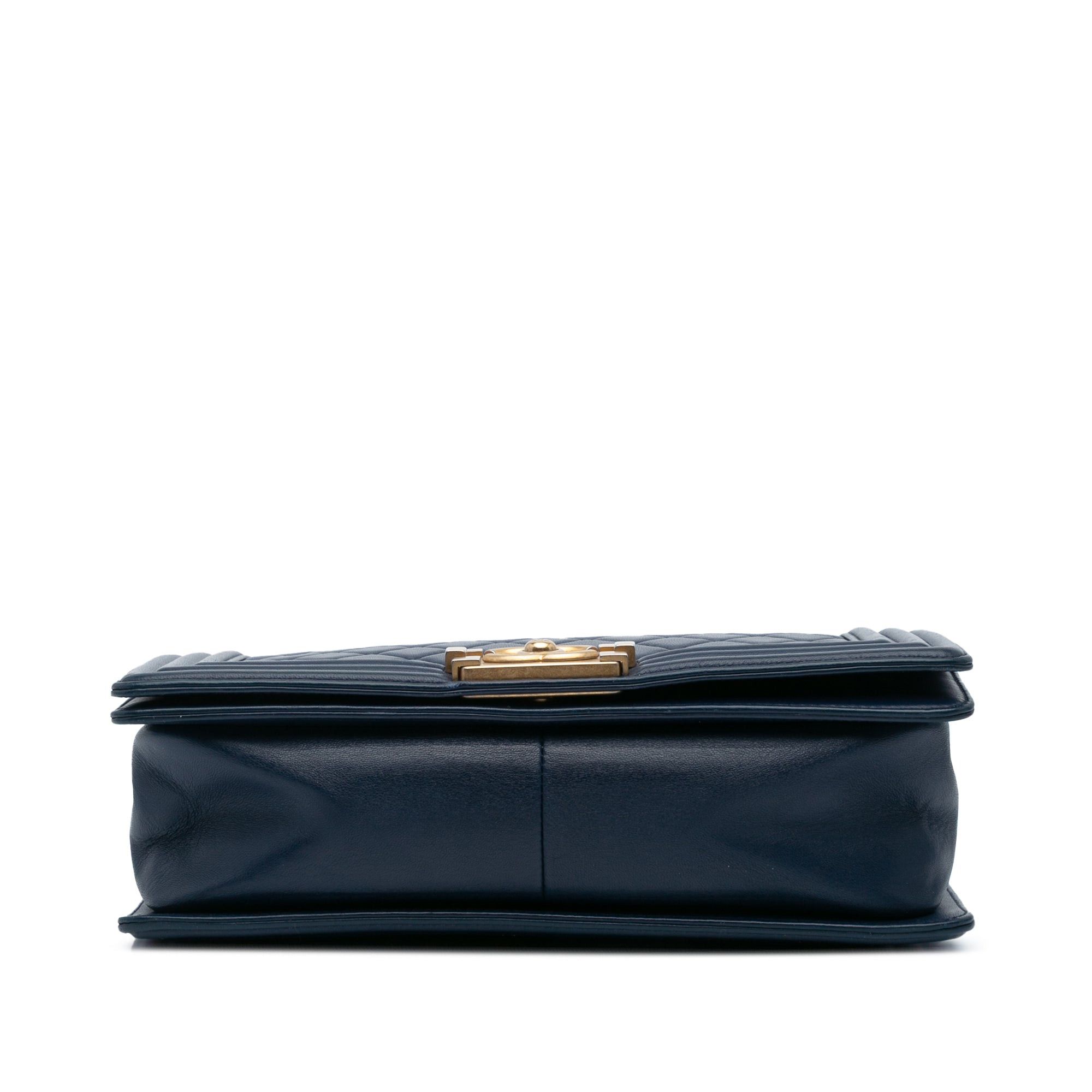 Chanel Chanel Medium Lambskin Boy Flap Blue Size ONE SIZE - 3 Thumbnail