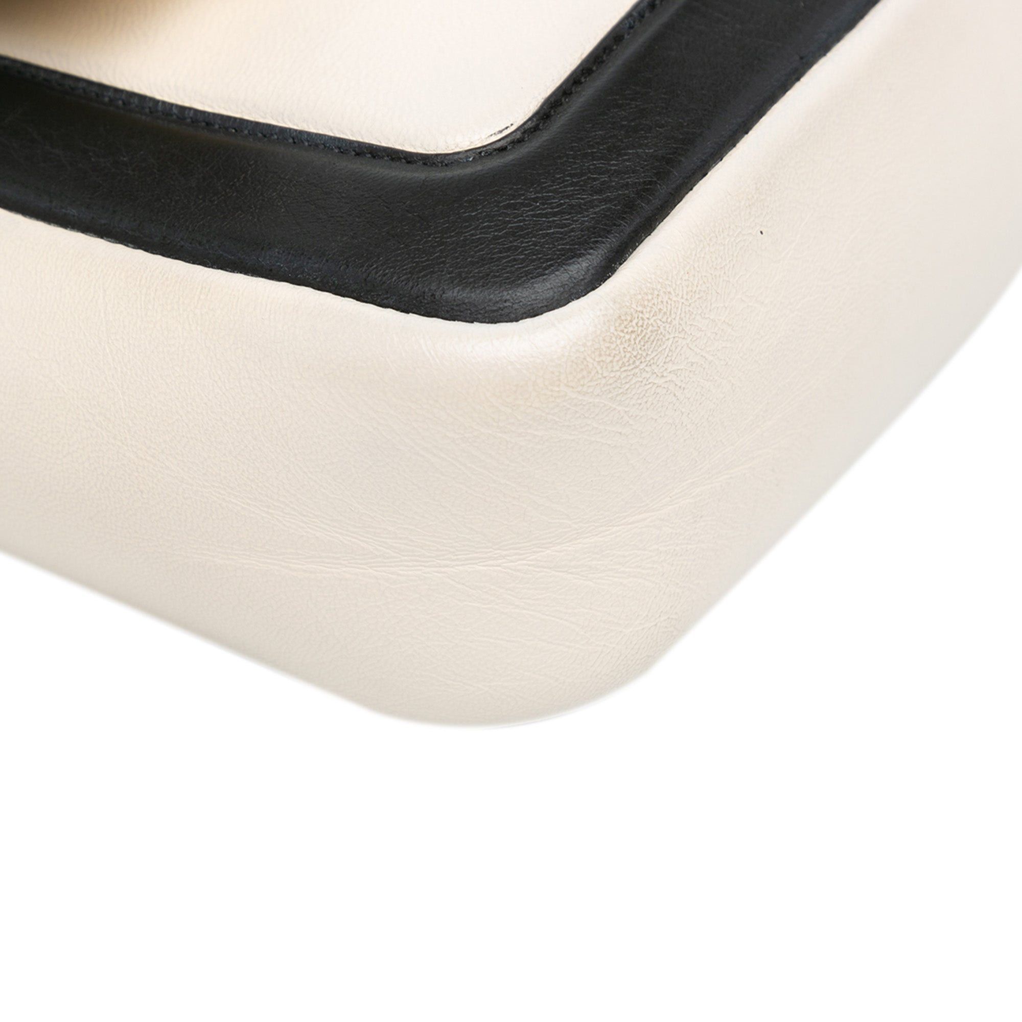 Fendi Fendi Bicolor Leather Chain Baguette White Size ONE SIZE - 6 Thumbnail