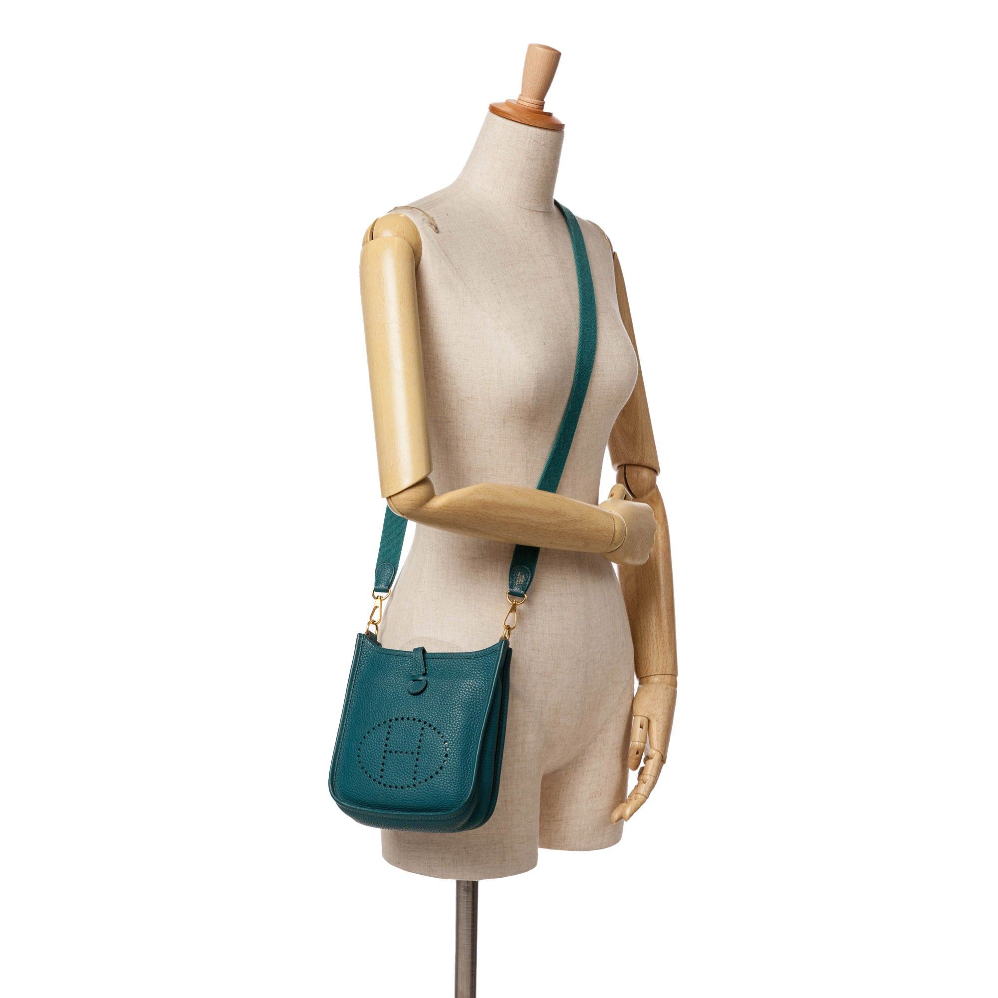 Hermes Hermès Clemence Evelyne III TPM Blue Size ONE SIZE - 9 Thumbnail