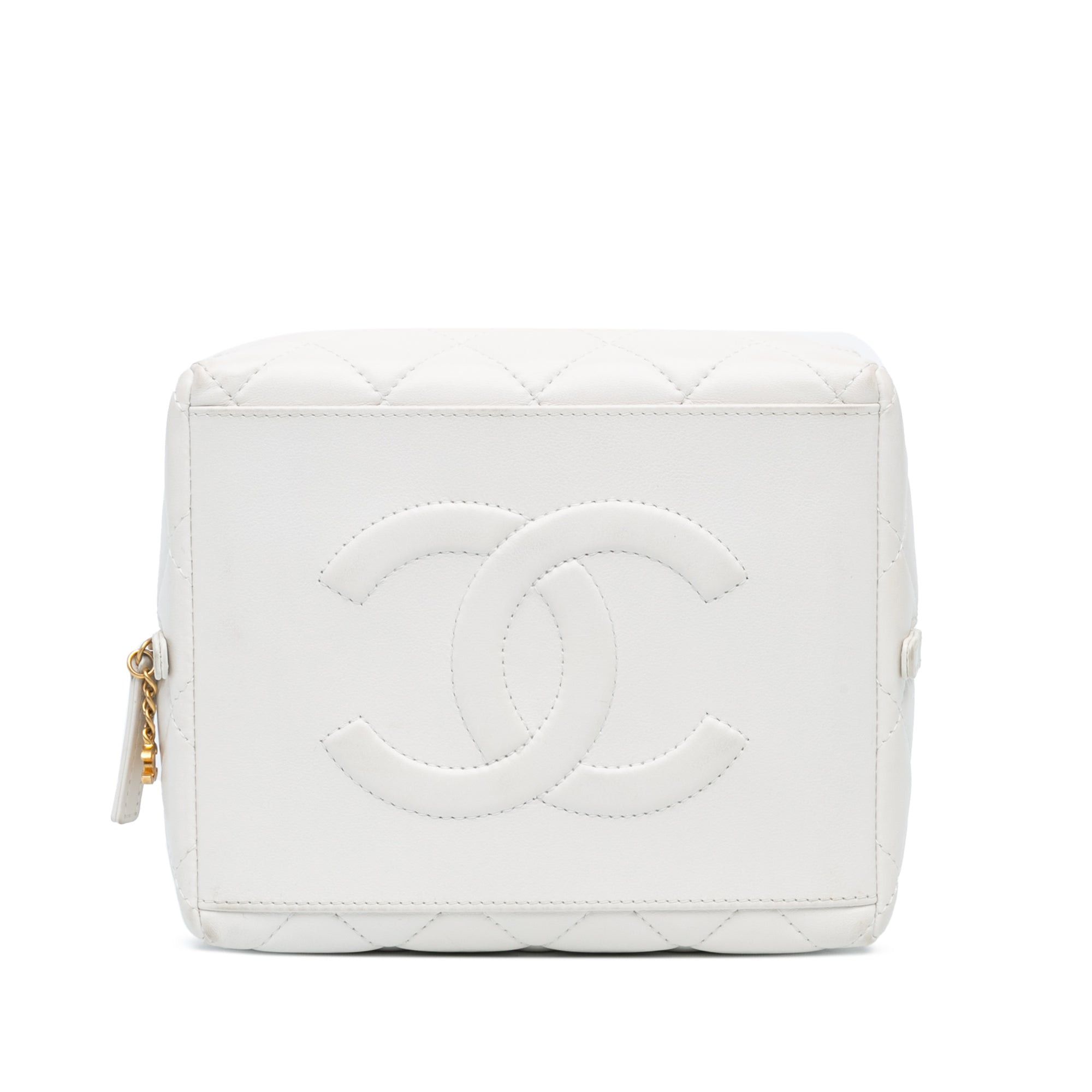 Chanel Chanel Métiers d'Art CC Quilted Lambskin Box with Top Handle Bag White Size ONE SIZE - 3 Thumbnail