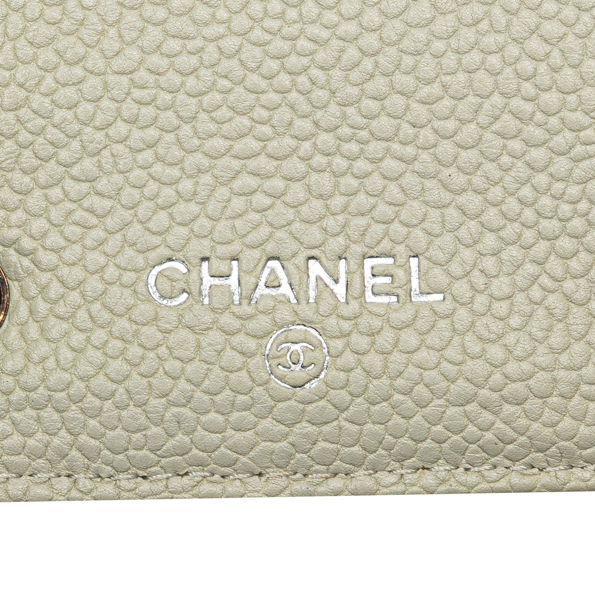 Chanel Chanel CC Quilted Caviar Zip Around Long Wallet White Size ONE SIZE - 6 Thumbnail