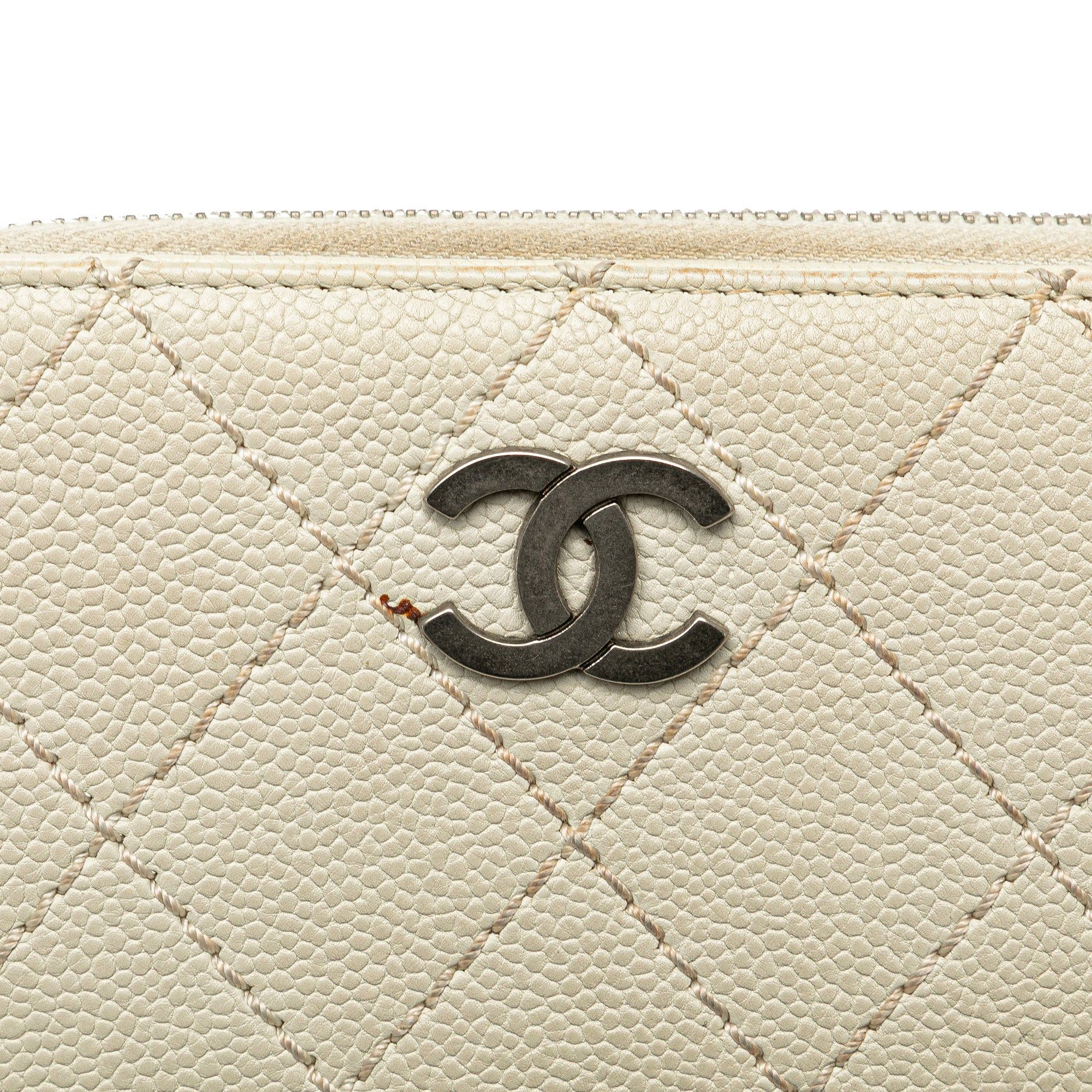 Chanel Chanel CC Quilted Caviar Zip Around Long Wallet White Size ONE SIZE - 11 Thumbnail