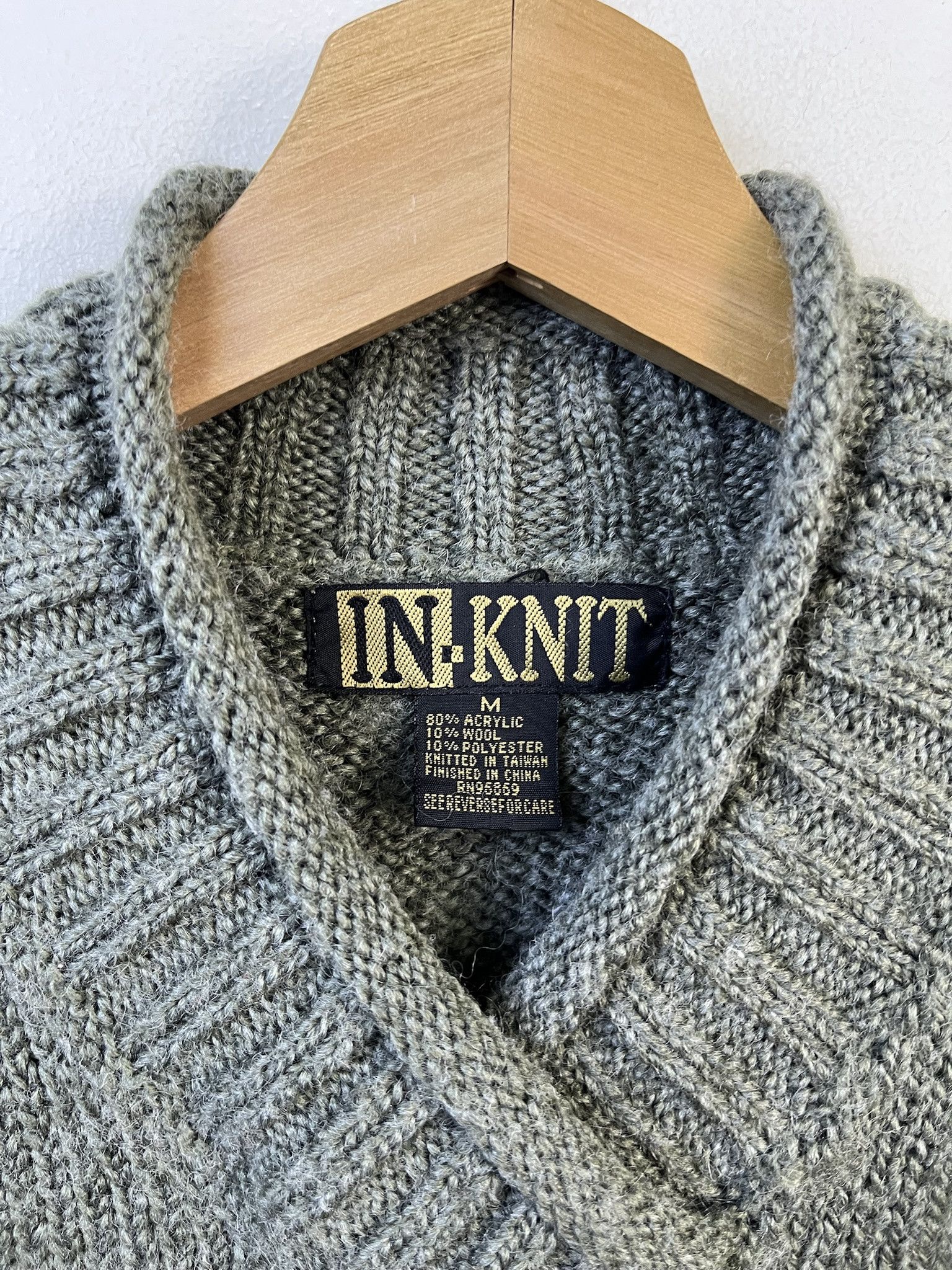 Other Vintage Knit Sweater V Neck Acrylic Pocket Knit Sweater Size M Size US M / EU 48-50 / 2 - 2 Thumbnail